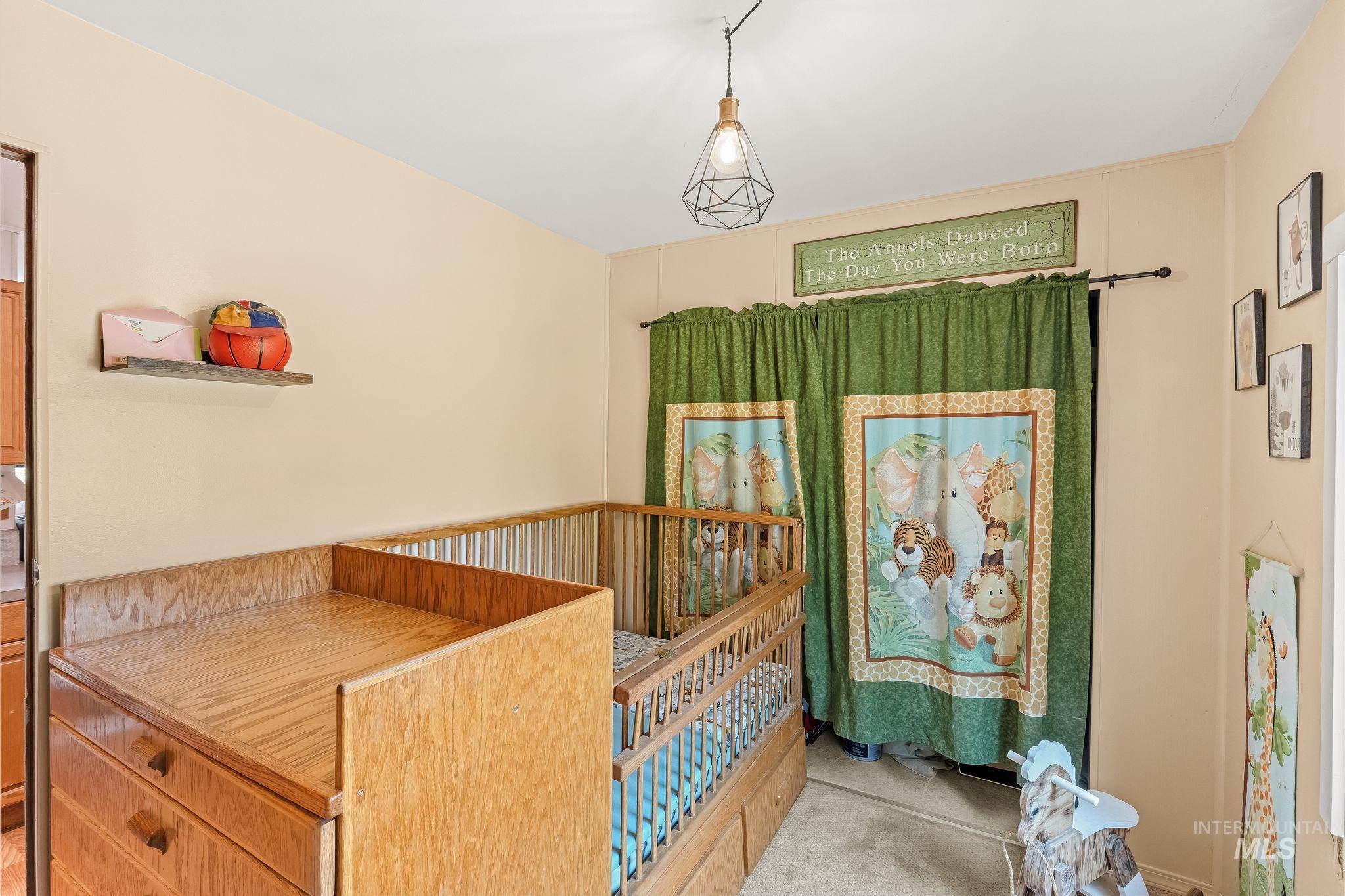 304 1st Ave, Deary, Idaho 83823, 3 Bedrooms, 2 Bathrooms, Residential For Sale, Price $325,000, 98997222