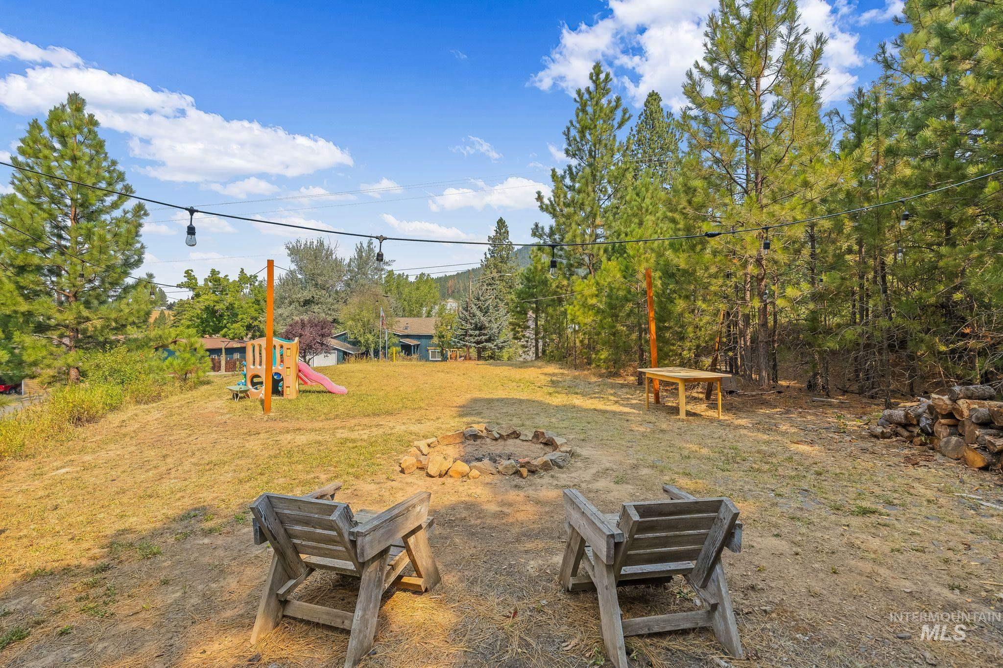 304 1st Ave, Deary, Idaho 83823, 3 Bedrooms, 2 Bathrooms, Residential For Sale, Price $325,000, 98997222