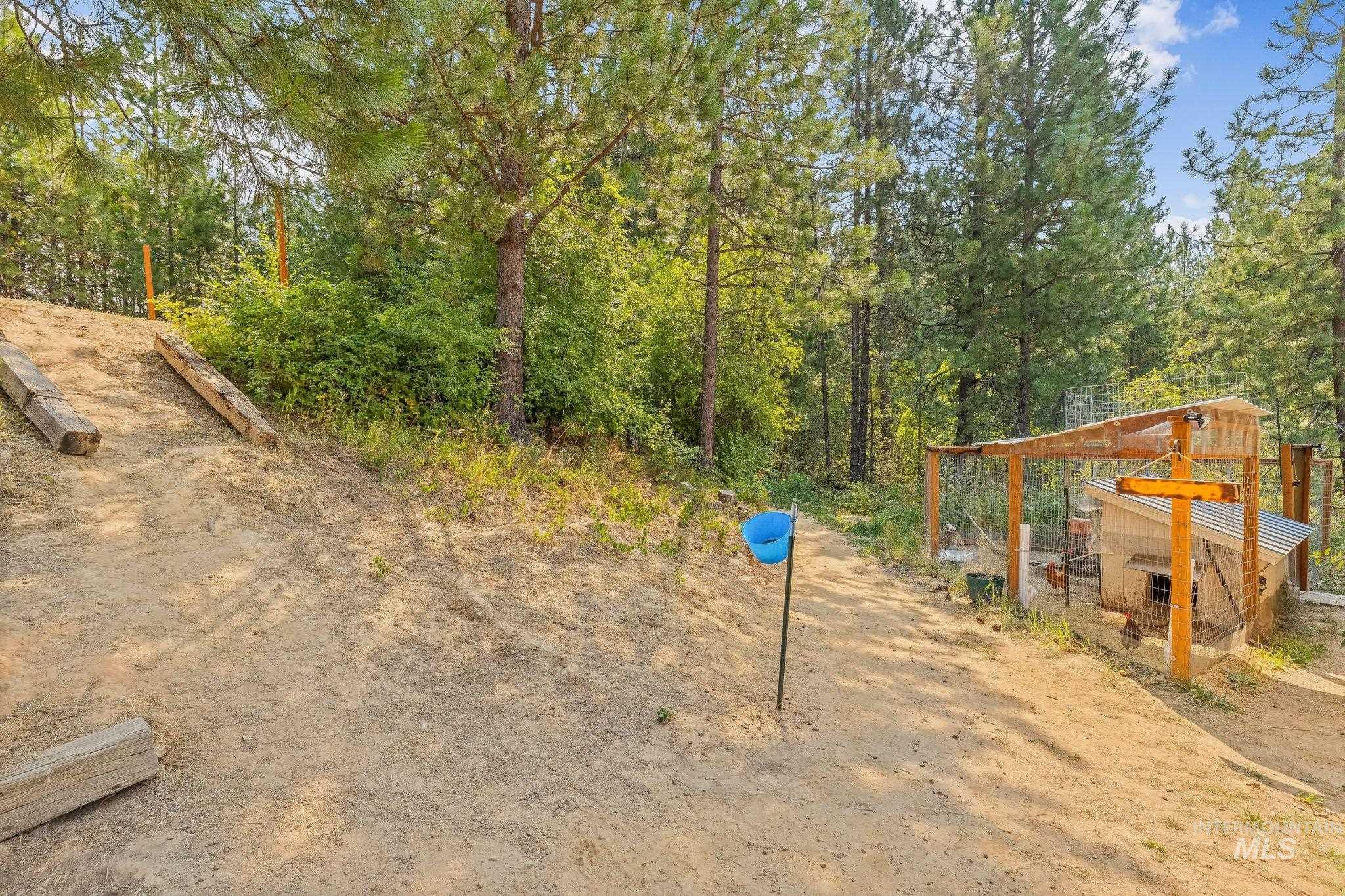 304 1st Ave, Deary, Idaho 83823, 3 Bedrooms, 2 Bathrooms, Residential For Sale, Price $325,000, 98997222