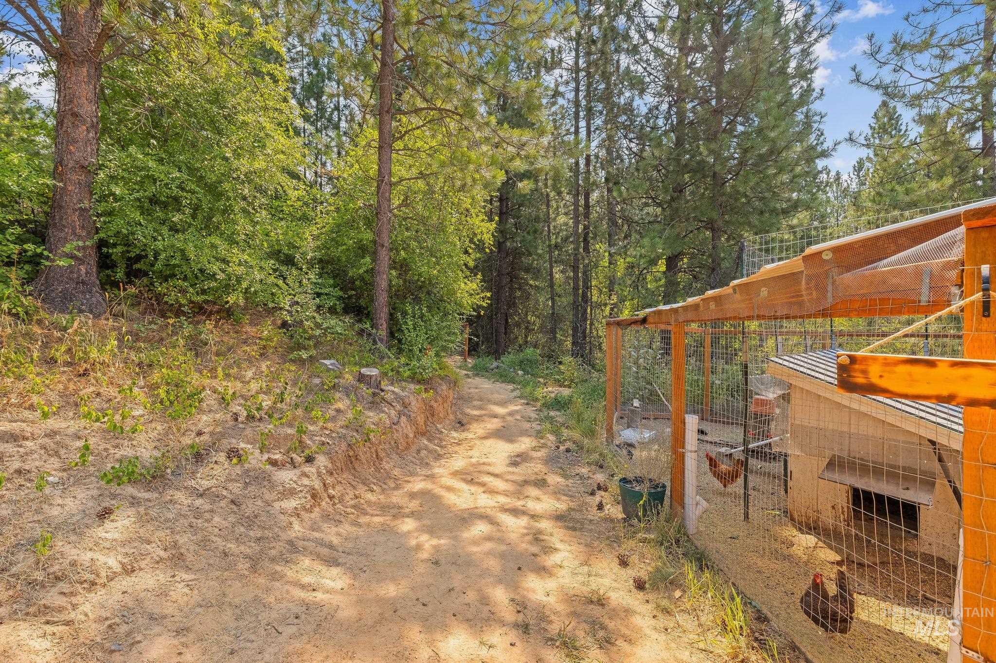 304 1st Ave, Deary, Idaho 83823, 3 Bedrooms, 2 Bathrooms, Residential For Sale, Price $325,000, 98997222