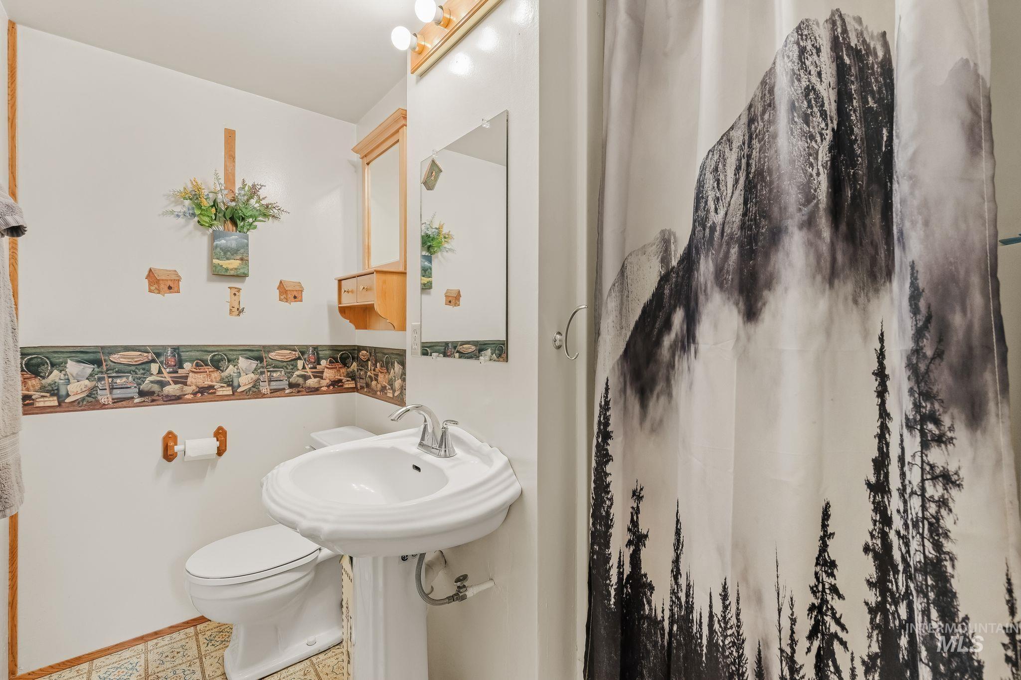 321 Monica St, Troy, Idaho 83871, 3 Bedrooms, 2 Bathrooms, Residential For Sale, Price $379,900, 98997223