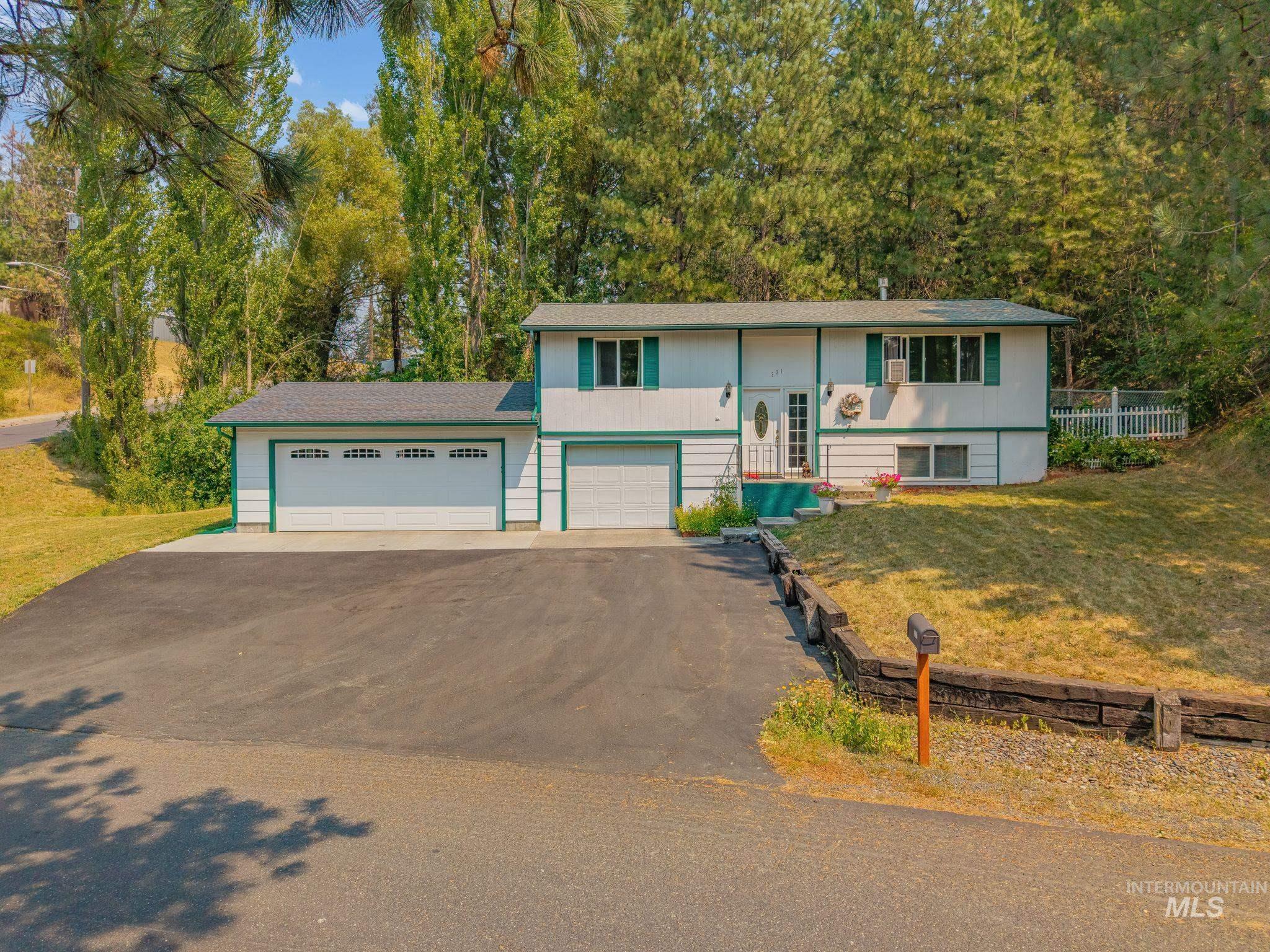 321 Monica St, Troy, Idaho 83871, 3 Bedrooms, 2 Bathrooms, Residential For Sale, Price $379,900, 98997223