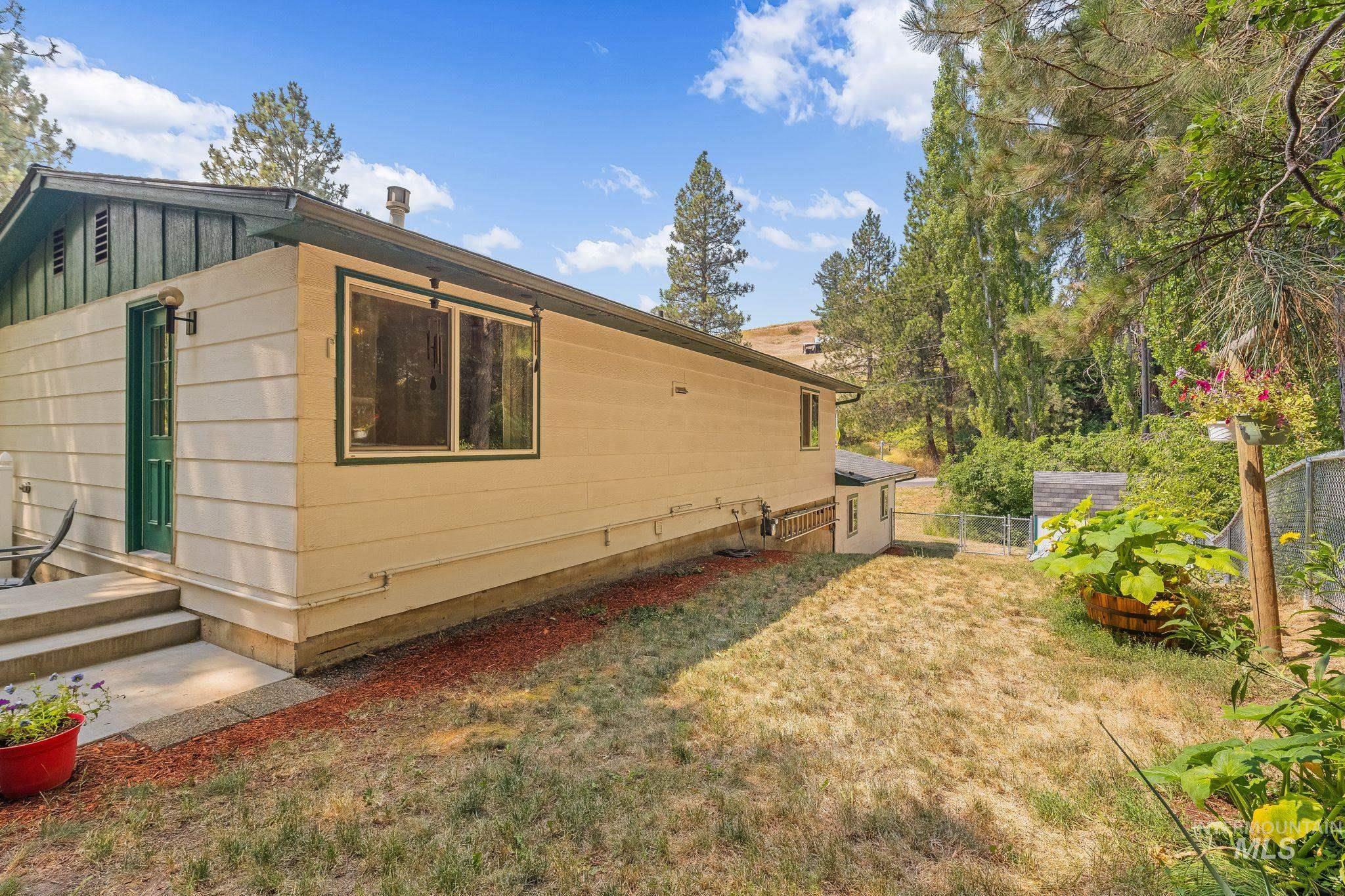 321 Monica St, Troy, Idaho 83871, 3 Bedrooms, 2 Bathrooms, Residential For Sale, Price $379,900, 98997223