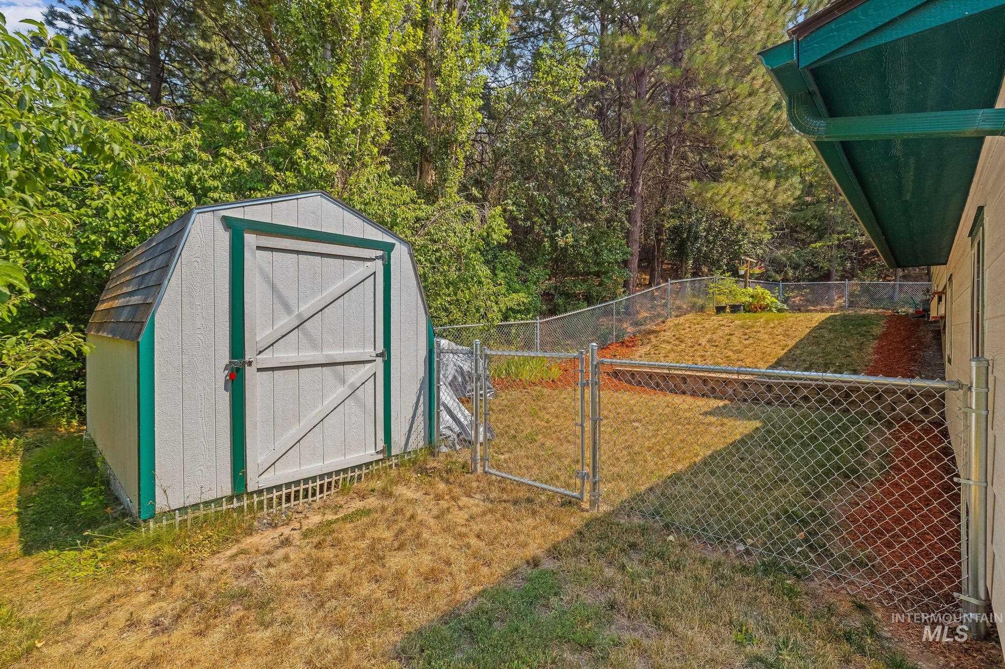 321 Monica St, Troy, Idaho 83871, 3 Bedrooms, 2 Bathrooms, Residential For Sale, Price $379,900, 98997223