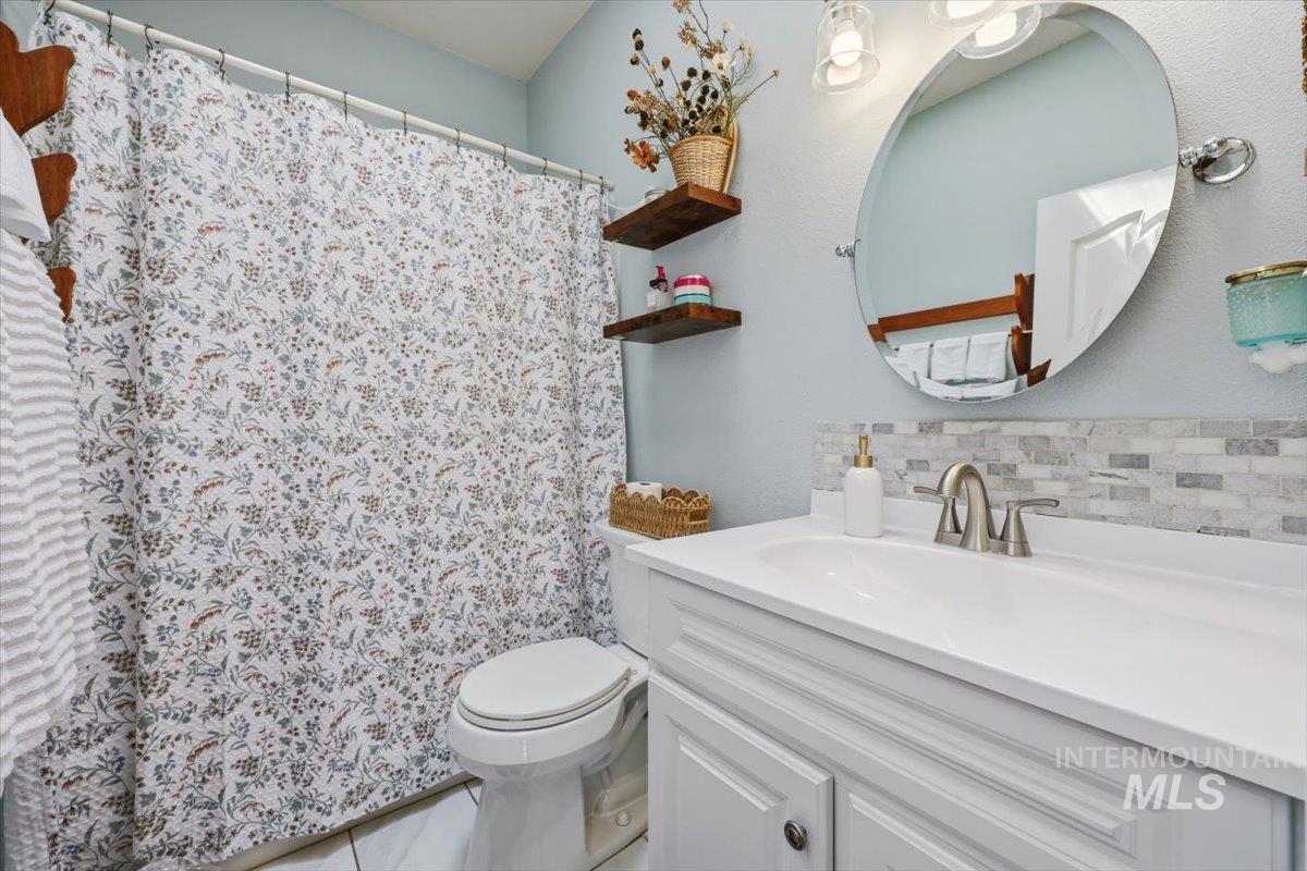 2560 W Leonard St, Meridian, Idaho 83642, 3 Bedrooms, 2 Bathrooms, Residential For Sale, Price $424,900, 98997224