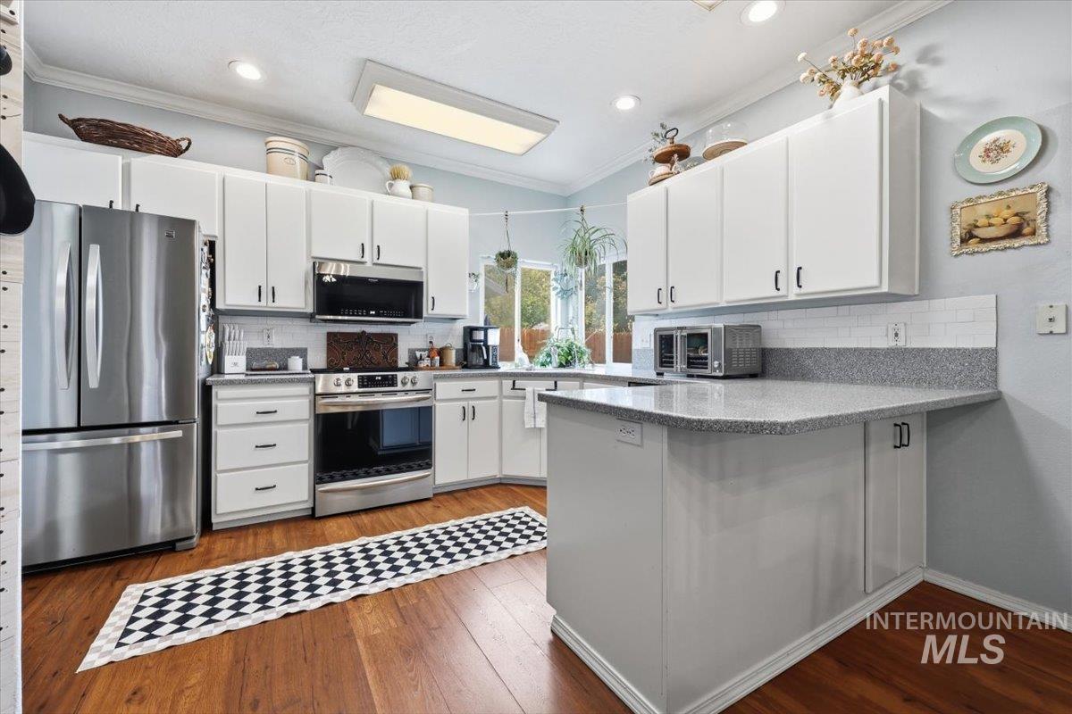 2560 W Leonard St, Meridian, Idaho 83642, 3 Bedrooms, 2 Bathrooms, Residential For Sale, Price $424,900, 98997224