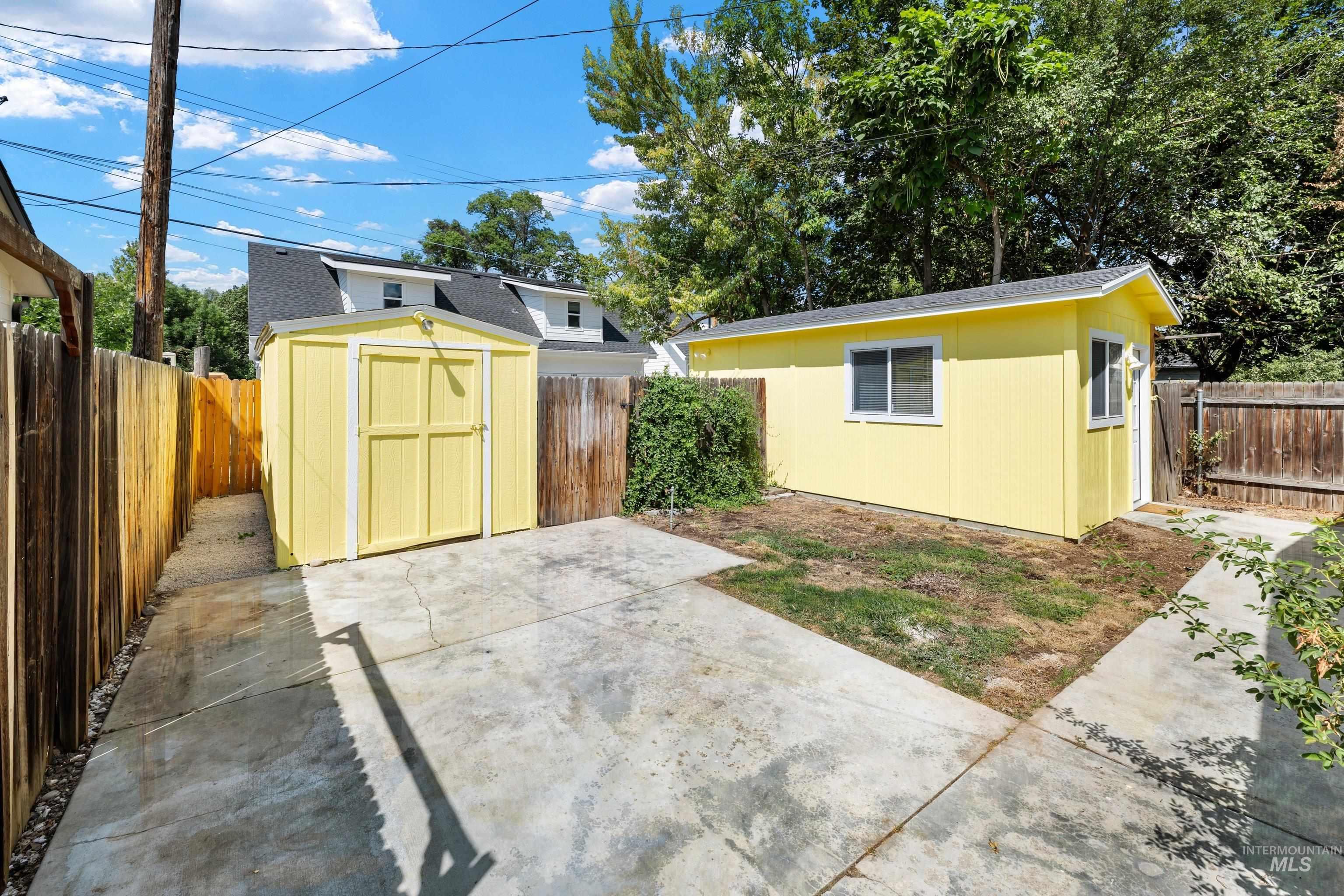 1611 S Vermont Avenue, Boise, Idaho 83706, 3 Bedrooms, 2 Bathrooms, Residential For Sale, Price $434,900, 98997225