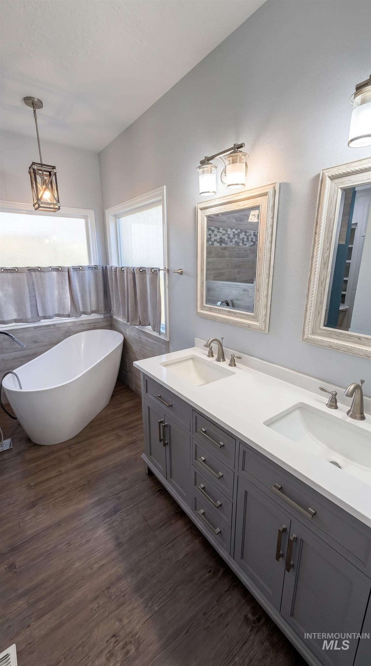 2885 N Rough Stone Way, Meridian, Idaho 83646, 4 Bedrooms, 2.5 Bathrooms, Residential For Sale, Price $500,000, 98997226