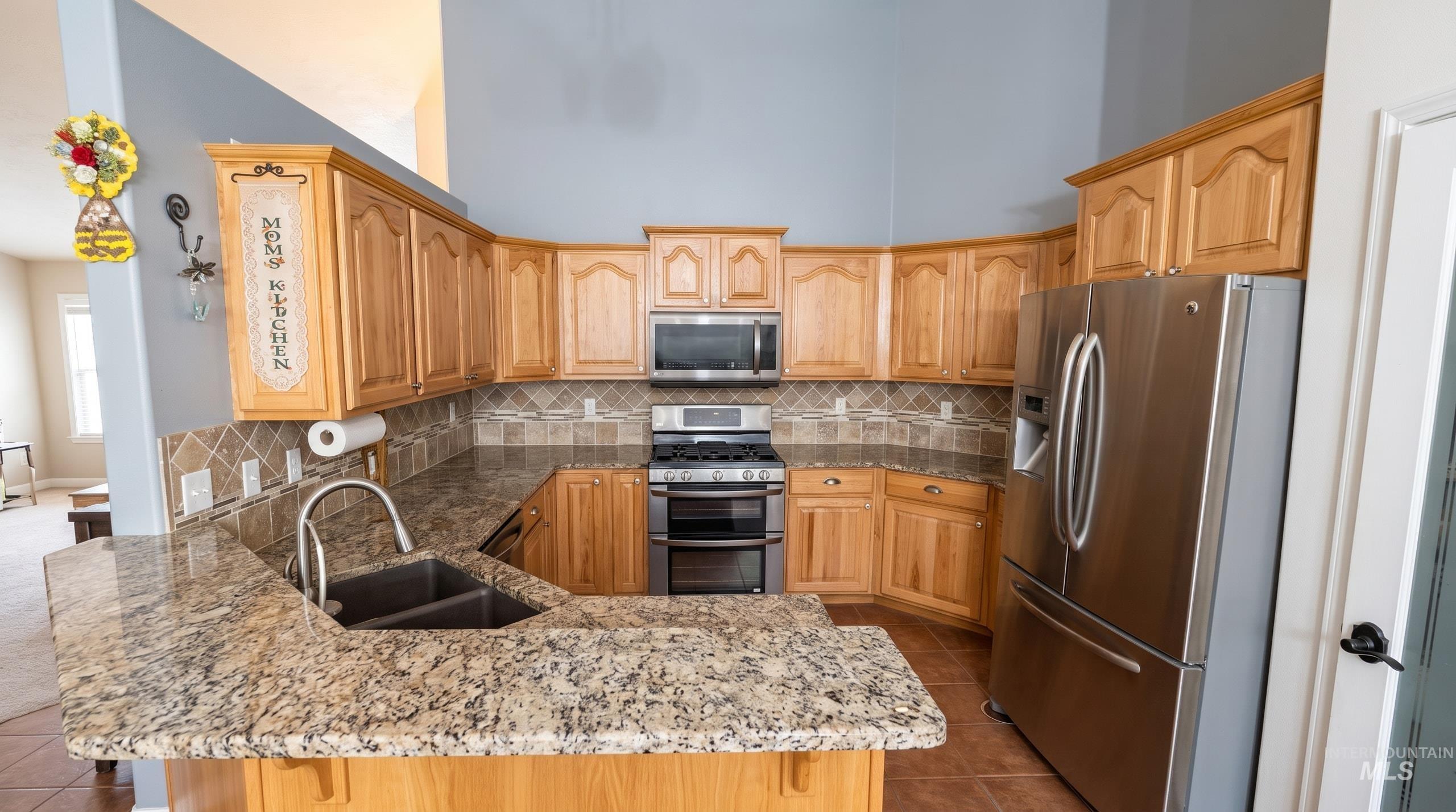 2885 N Rough Stone Way, Meridian, Idaho 83646, 4 Bedrooms, 2.5 Bathrooms, Residential For Sale, Price $500,000, 98997226
