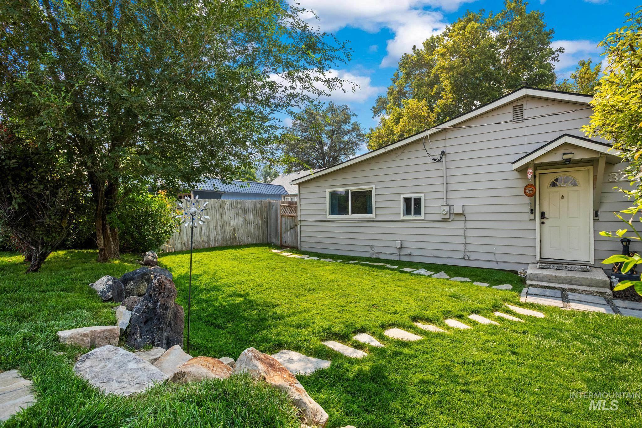 321 W Boise St., Kuna, Idaho 83634, 3 Bedrooms, 1 Bathroom, Residential For Sale, Price $309,990, 98997227