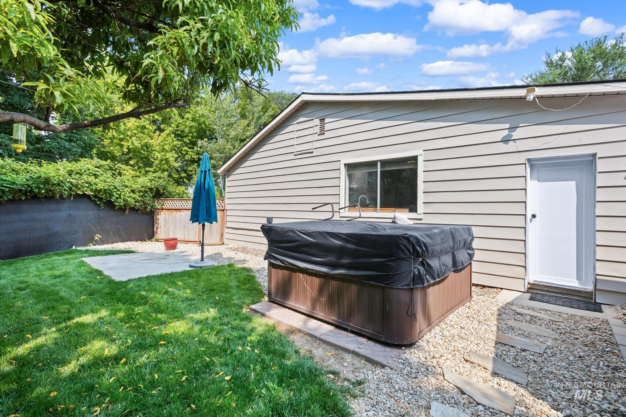 321 W Boise St., Kuna, Idaho 83634, 3 Bedrooms, 1 Bathroom, Residential For Sale, Price $309,990, 98997227