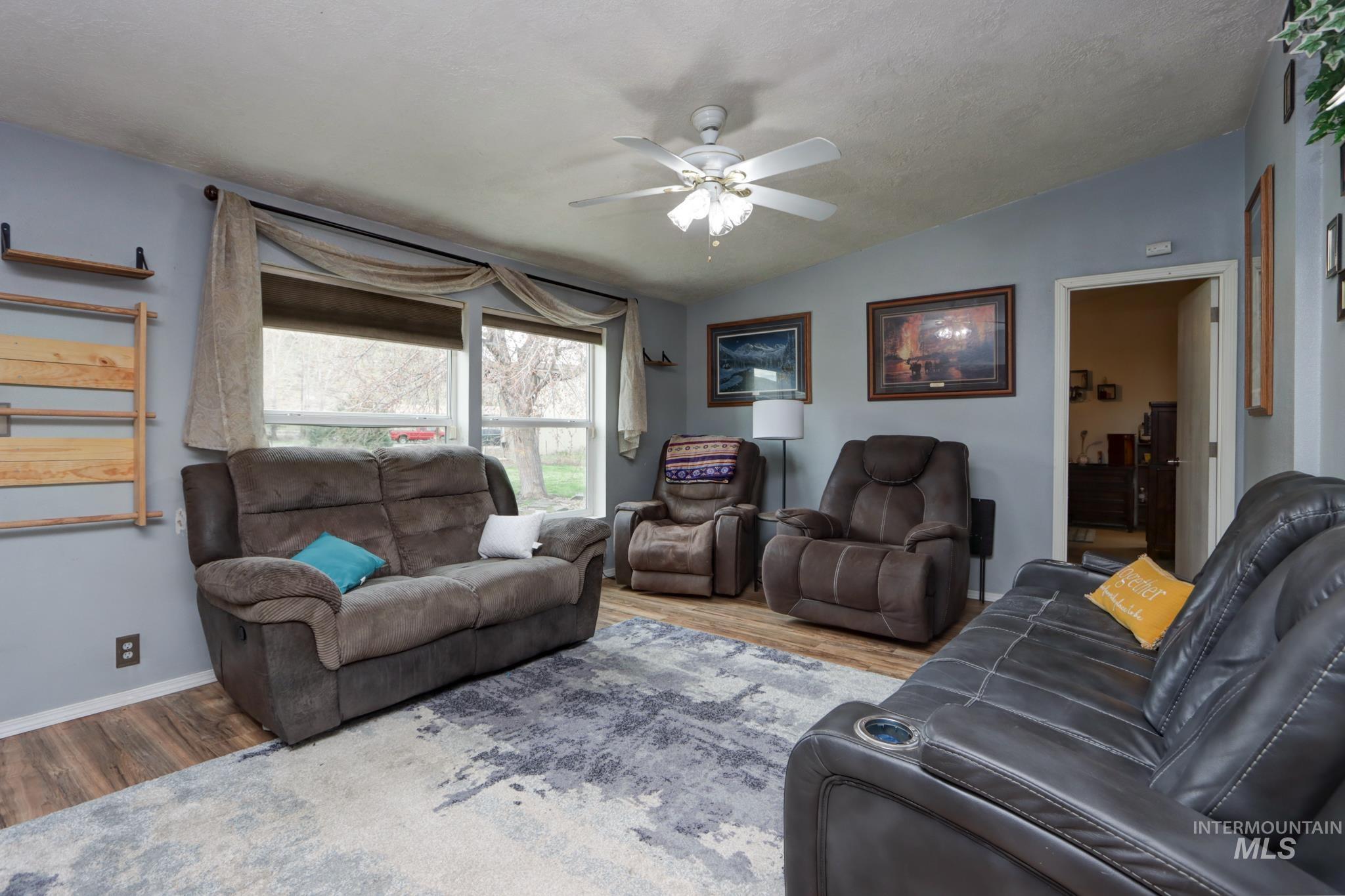 1583 Dustin Dr, Vale, Oregon 97918, 3 Bedrooms, 2 Bathrooms, Residential For Sale, Price $329,000, 98997228