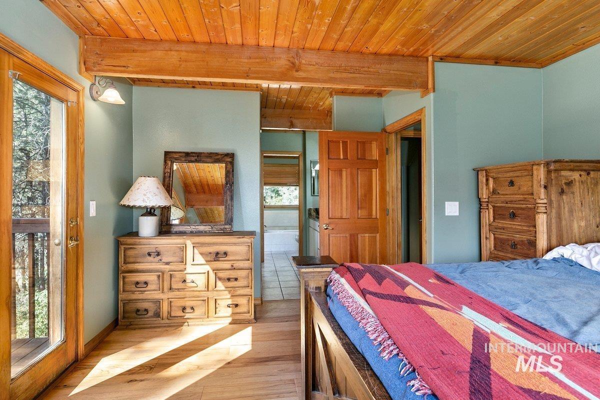 10 Scriver Creek Rd, Garden Valley, Idaho 83622, 4 Bedrooms, 3 Bathrooms, Residential For Sale, Price $1,199,900, 98997229
