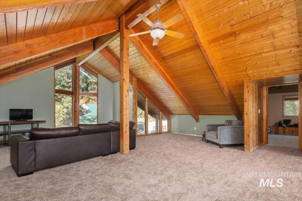 10 Scriver Creek Rd, Garden Valley, Idaho 83622, 4 Bedrooms, 3 Bathrooms, Residential For Sale, Price $1,199,900, 98997229