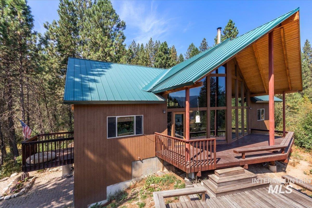 10 Scriver Creek Rd, Garden Valley, Idaho 83622, 4 Bedrooms, 3 Bathrooms, Residential For Sale, Price $1,199,900, 98997229