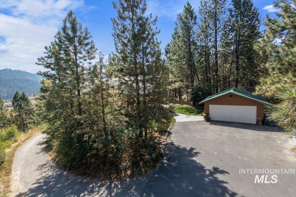 10 Scriver Creek Rd, Garden Valley, Idaho 83622, 4 Bedrooms, 3 Bathrooms, Residential For Sale, Price $1,199,900, 98997229