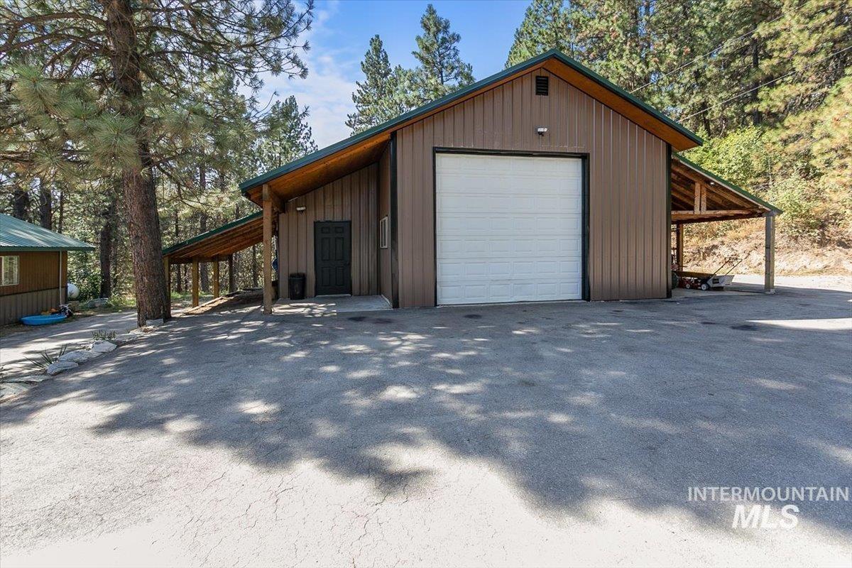10 Scriver Creek Rd, Garden Valley, Idaho 83622, 4 Bedrooms, 3 Bathrooms, Residential For Sale, Price $1,199,900, 98997229