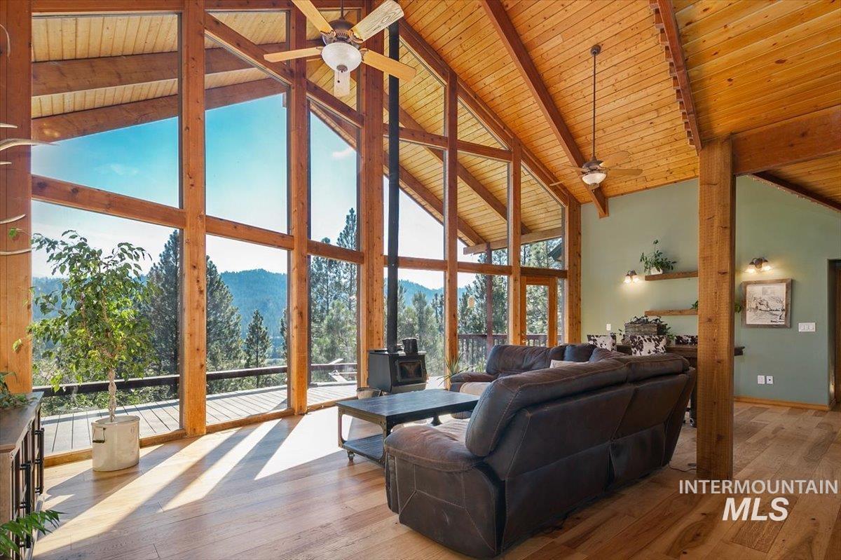 10 Scriver Creek Rd, Garden Valley, Idaho 83622, 4 Bedrooms, 3 Bathrooms, Residential For Sale, Price $1,199,900, 98997229