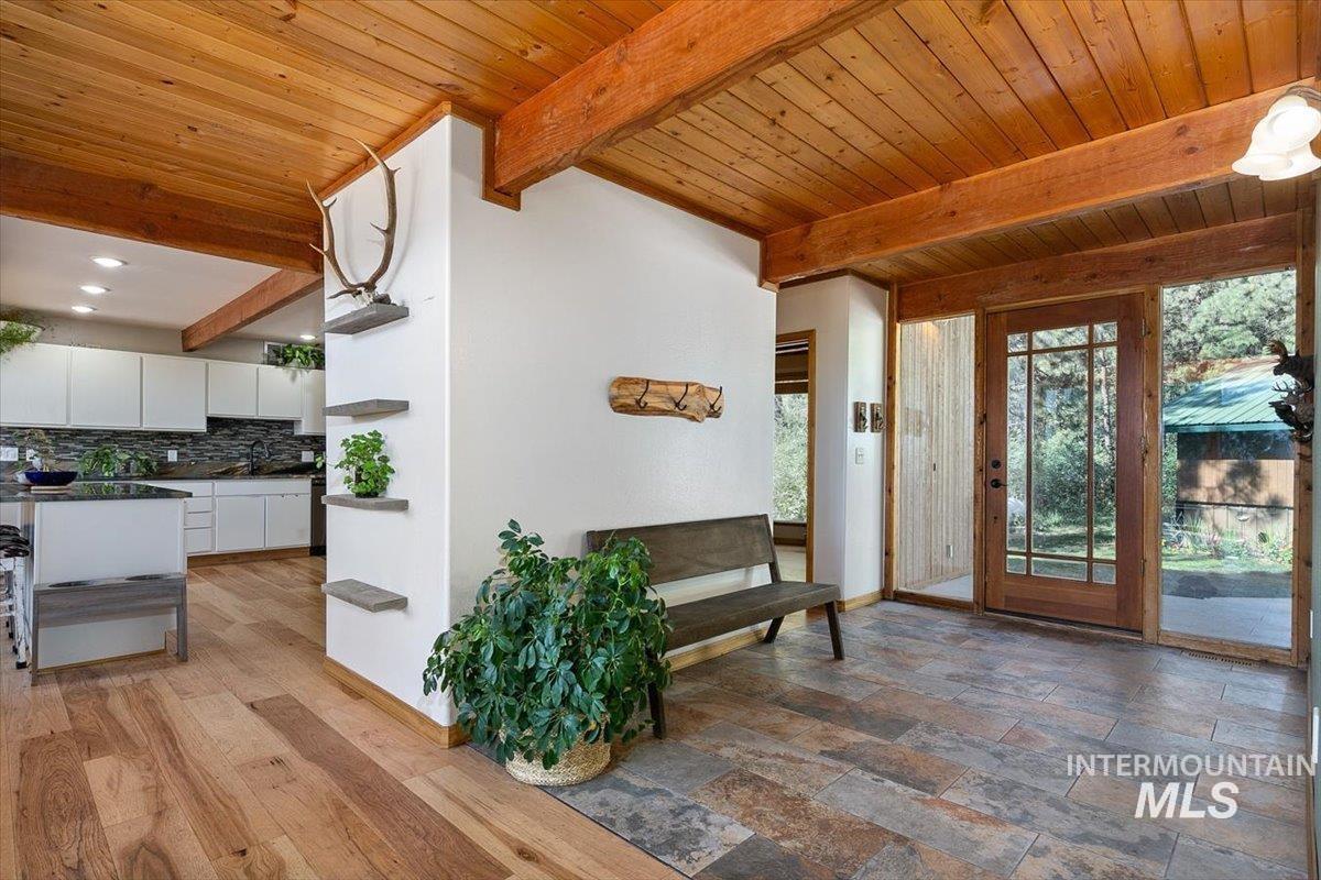 10 Scriver Creek Rd, Garden Valley, Idaho 83622, 4 Bedrooms, 3 Bathrooms, Residential For Sale, Price $1,199,900, 98997229