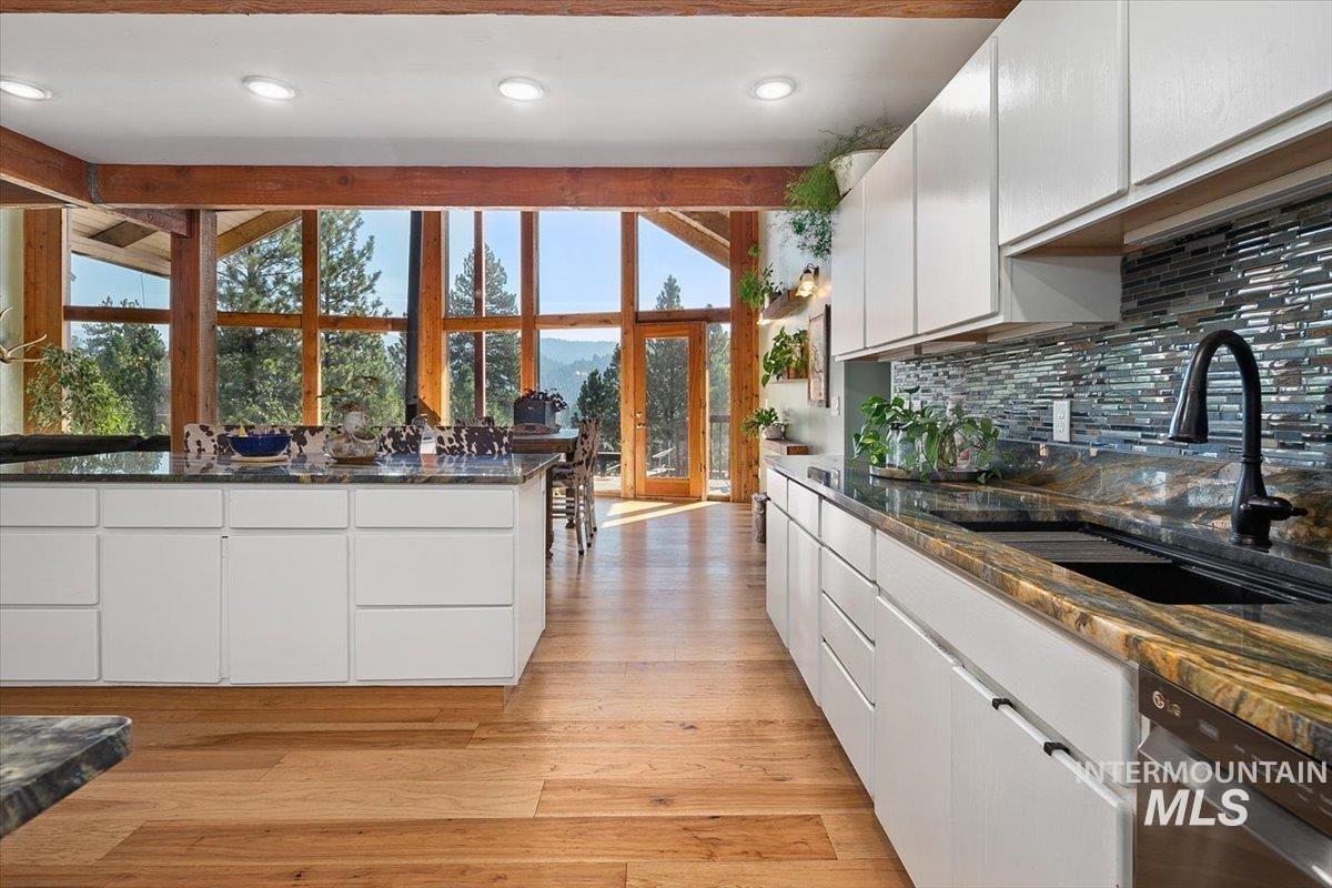 10 Scriver Creek Rd, Garden Valley, Idaho 83622, 4 Bedrooms, 3 Bathrooms, Residential For Sale, Price $1,199,900, 98997229