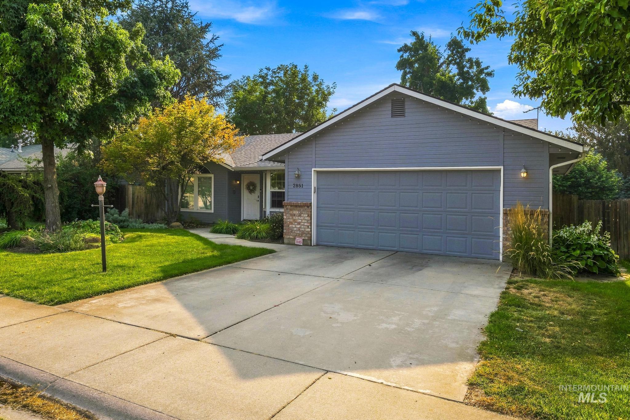 2851 N Camden Place, Boise, Idaho 83704, 3 Bedrooms, 2 Bathrooms, Residential For Sale, Price $450,000, 98997232