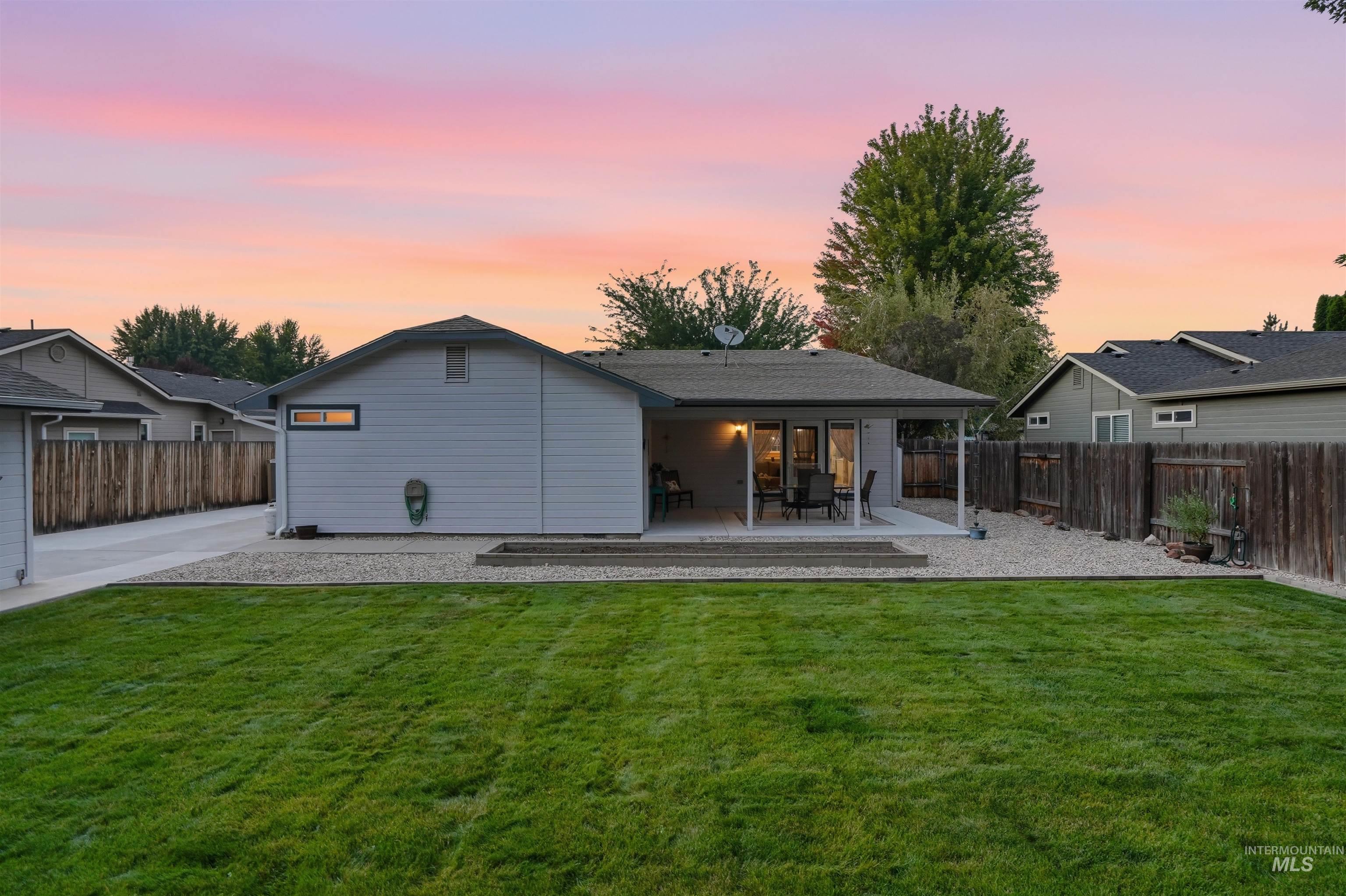 1925 E Challis Dr, Meridian, Idaho 83646, 3 Bedrooms, 2 Bathrooms, Residential For Sale, Price $435,000, 98997233