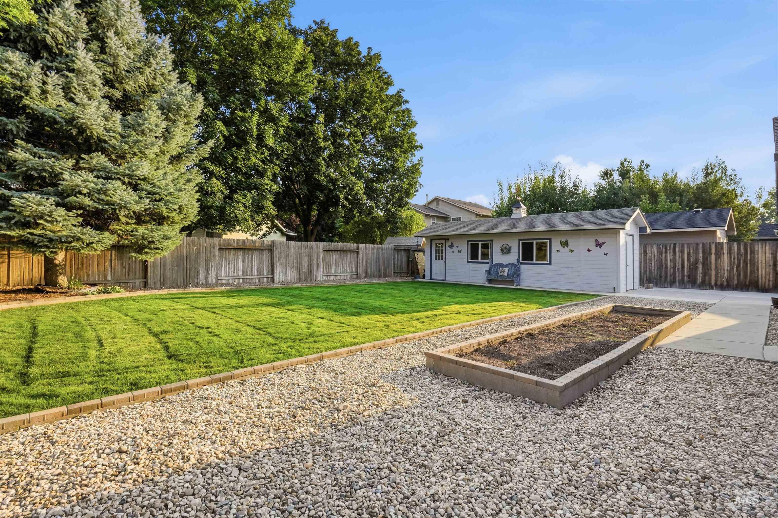 1925 E Challis Dr, Meridian, Idaho 83646, 3 Bedrooms, 2 Bathrooms, Residential For Sale, Price $435,000, 98997233