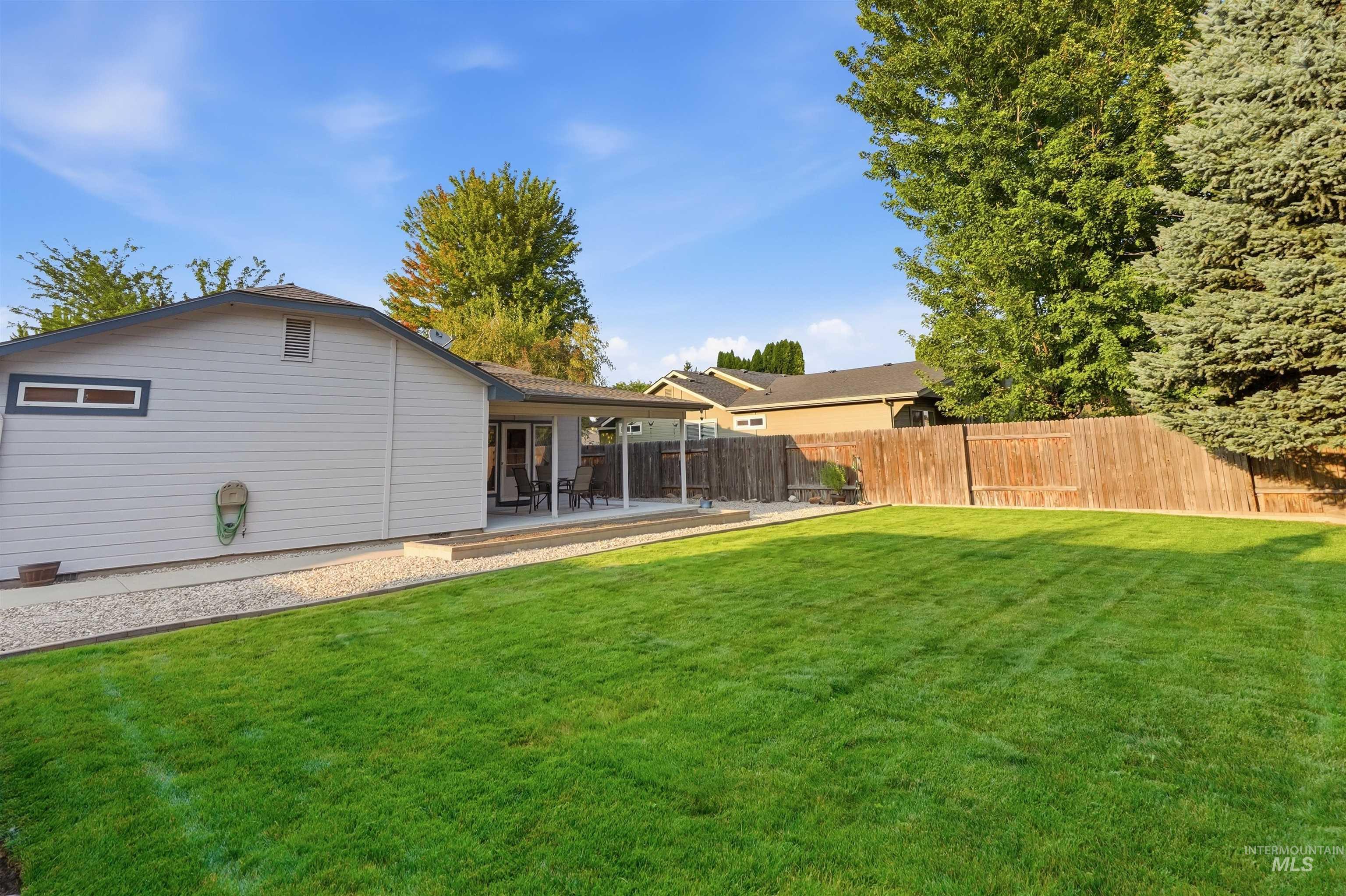 1925 E Challis Dr, Meridian, Idaho 83646, 3 Bedrooms, 2 Bathrooms, Residential For Sale, Price $435,000, 98997233