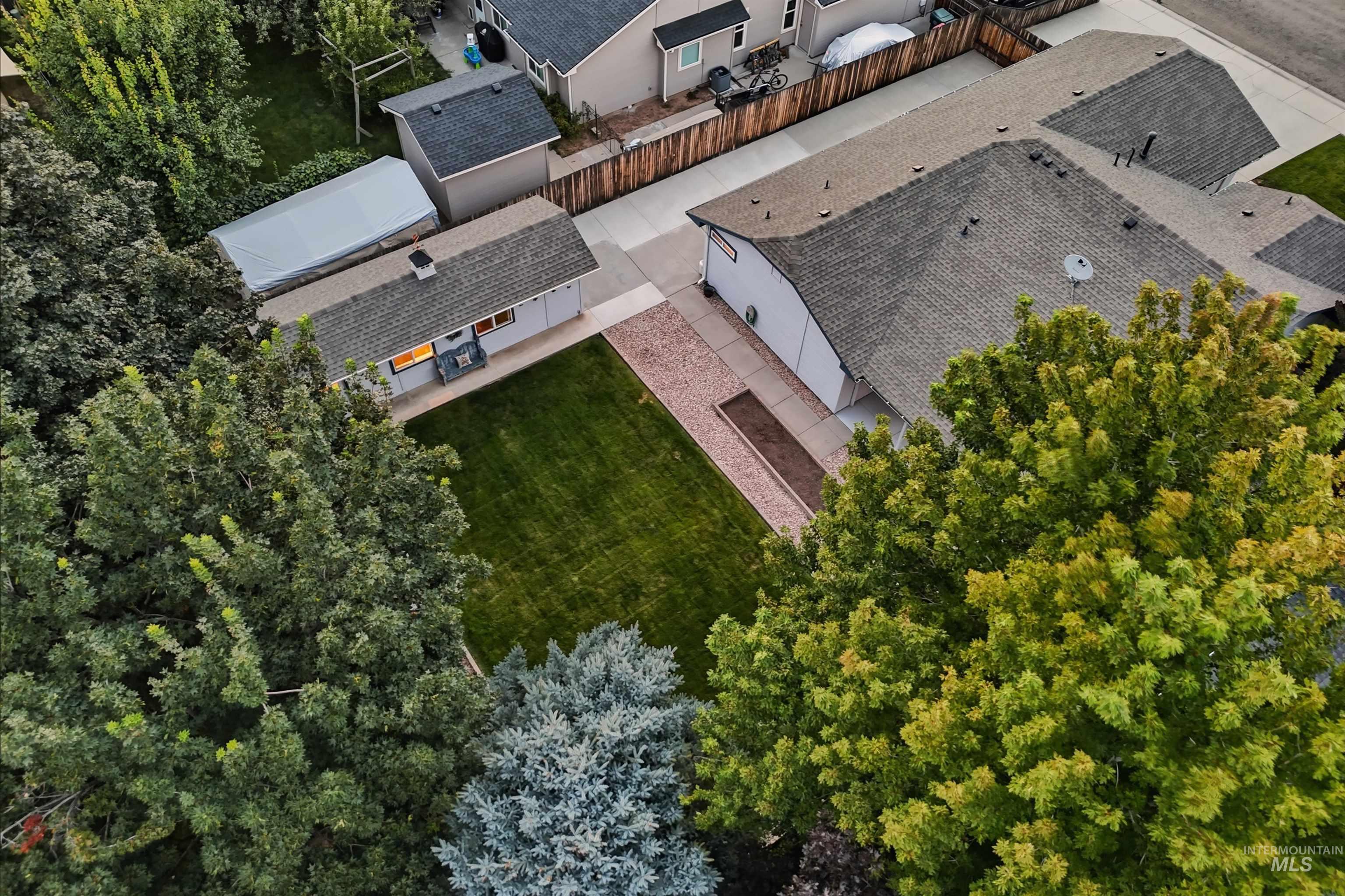 1925 E Challis Dr, Meridian, Idaho 83646, 3 Bedrooms, 2 Bathrooms, Residential For Sale, Price $435,000, 98997233