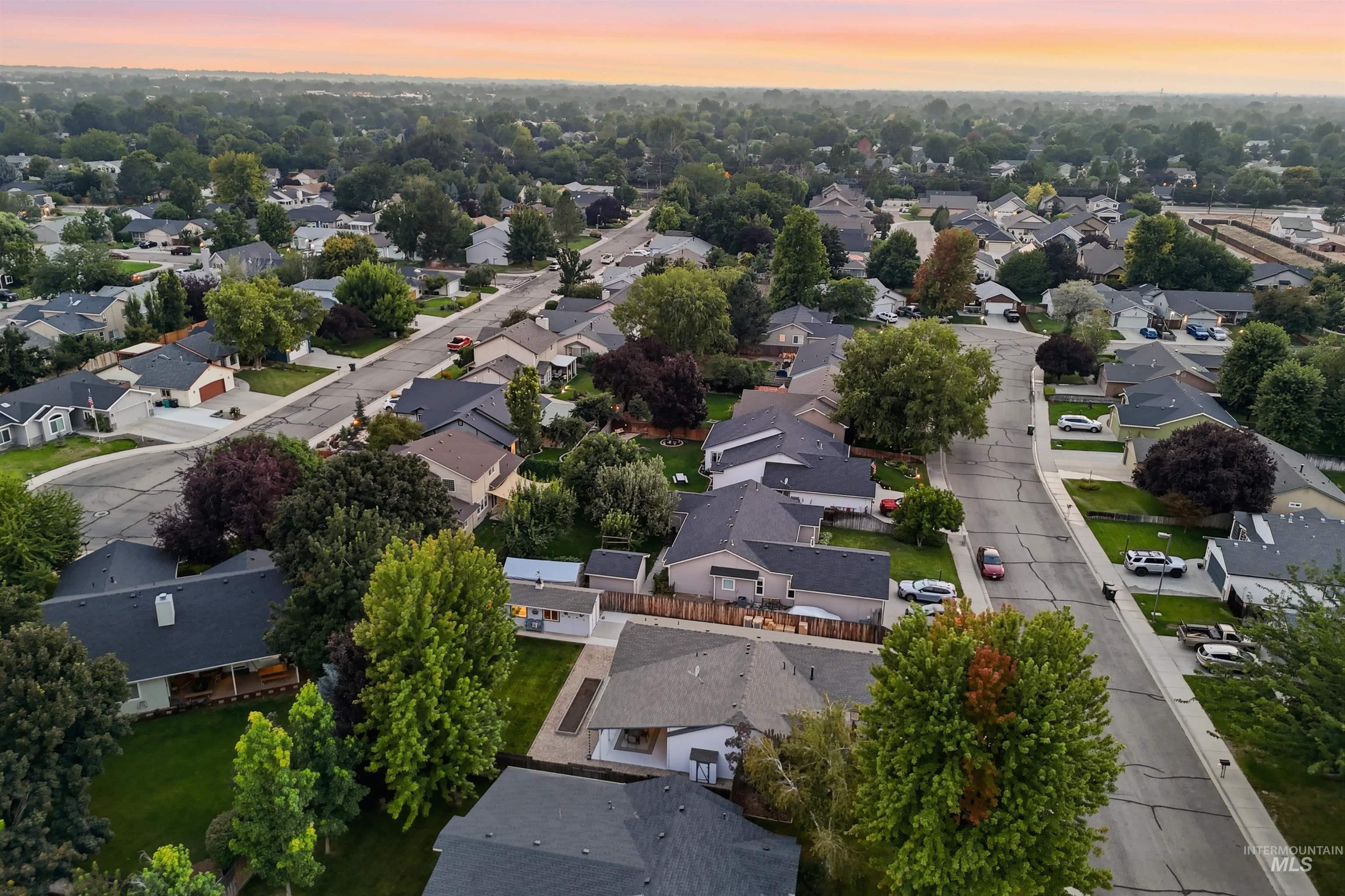 1925 E Challis Dr, Meridian, Idaho 83646, 3 Bedrooms, 2 Bathrooms, Residential For Sale, Price $435,000, 98997233