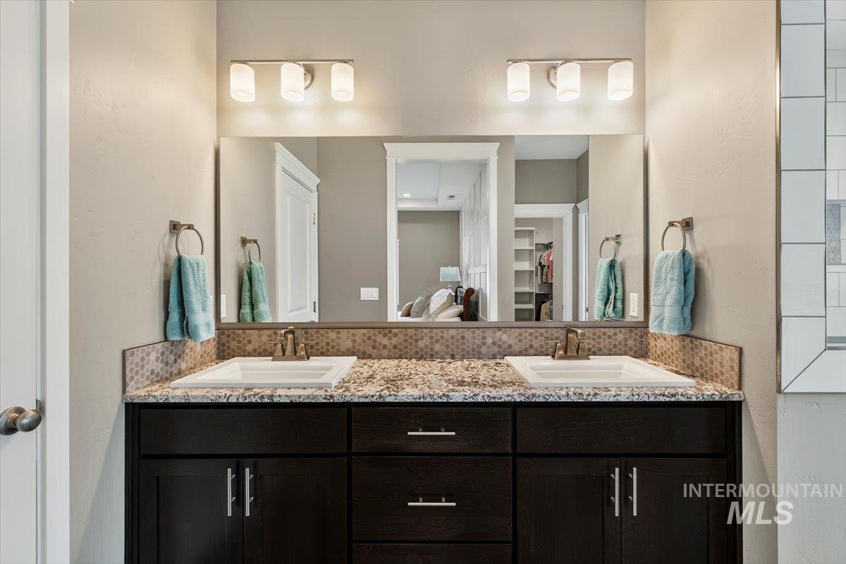 3812 Bozeman, Caldwell, Idaho 83605, 3 Bedrooms, 2 Bathrooms, Residential For Sale, Price $529,990, 98997235