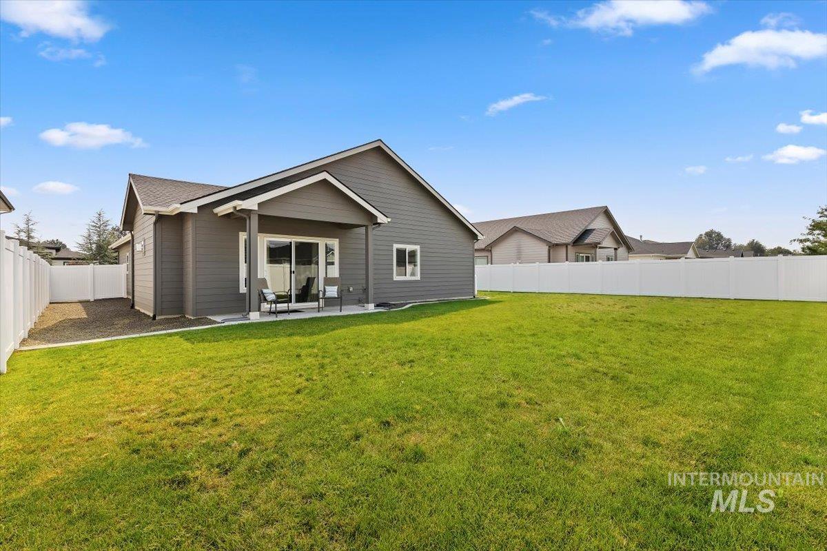 3812 Bozeman, Caldwell, Idaho 83605, 3 Bedrooms, 2 Bathrooms, Residential For Sale, Price $529,990,MLS 98997235