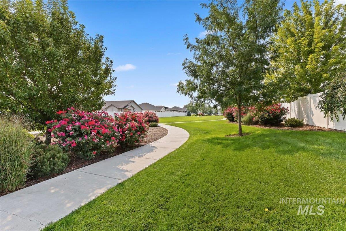 3812 Bozeman, Caldwell, Idaho 83605, 3 Bedrooms, 2 Bathrooms, Residential For Sale, Price $529,990, 98997235
