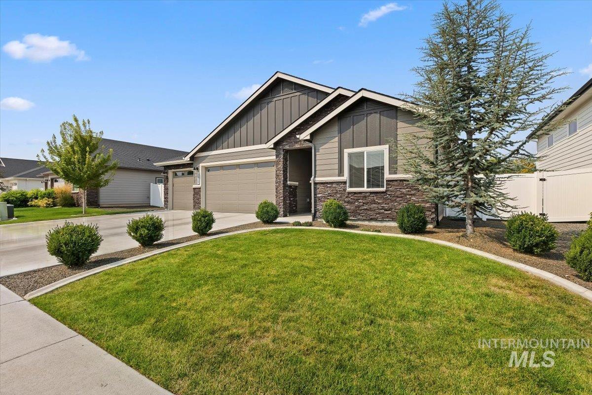 3812 Bozeman, Caldwell, Idaho 83605, 3 Bedrooms, 2 Bathrooms, Residential For Sale, Price $529,990,MLS 98997235