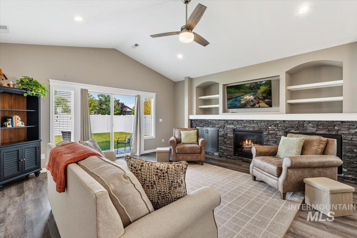 3812 Bozeman, Caldwell, Idaho 83605, 3 Bedrooms, 2 Bathrooms, Residential For Sale, Price $529,990,MLS 98997235