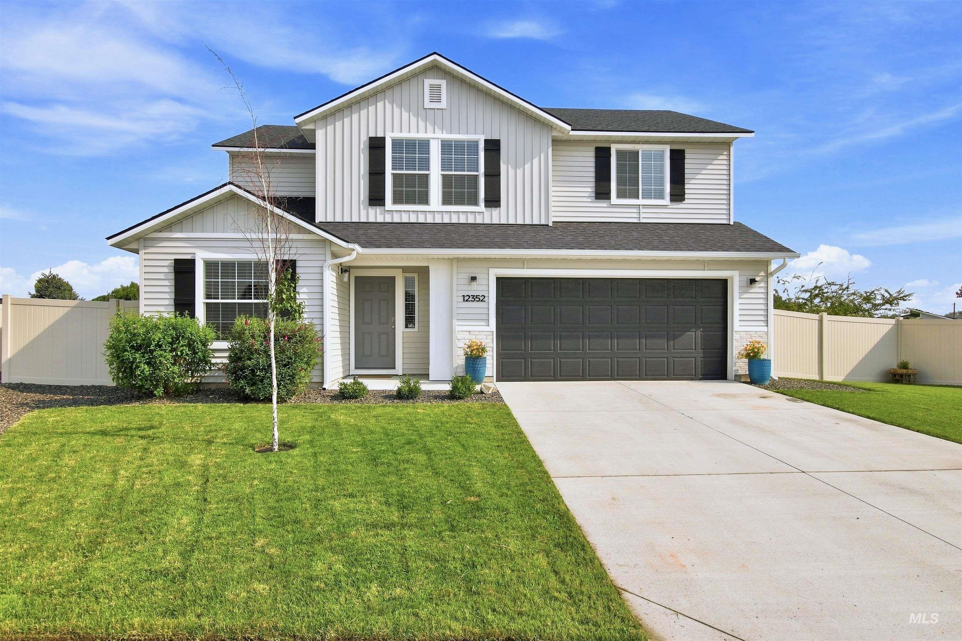 12352 Nantes Ct, Caldwell, Idaho 83607, 4 Bedrooms, 2.5 Bathrooms, Residential For Sale, Price $424,700, 98997239