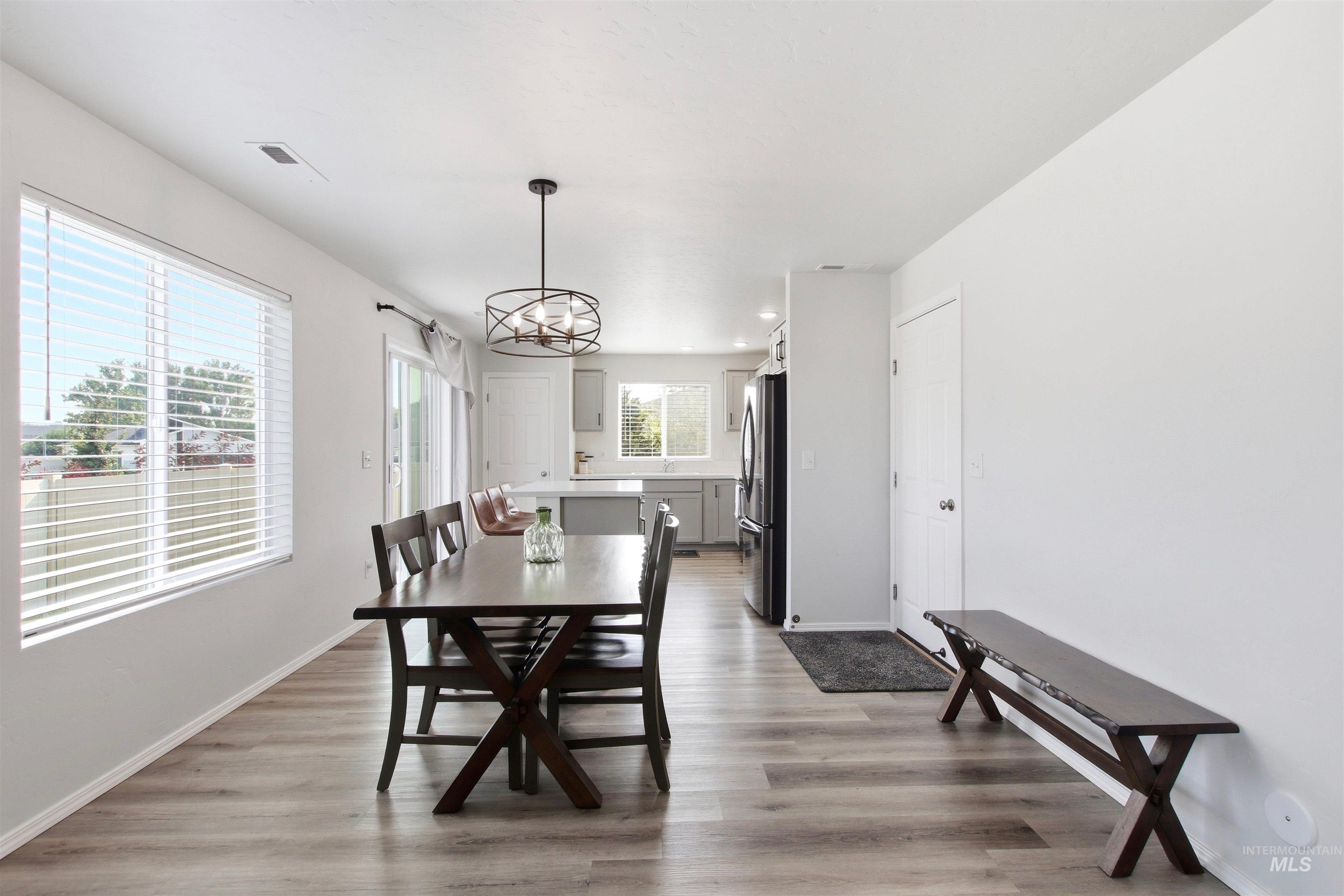 12352 Nantes Ct, Caldwell, Idaho 83607, 4 Bedrooms, 2.5 Bathrooms, Residential For Sale, Price $424,700, 98997239