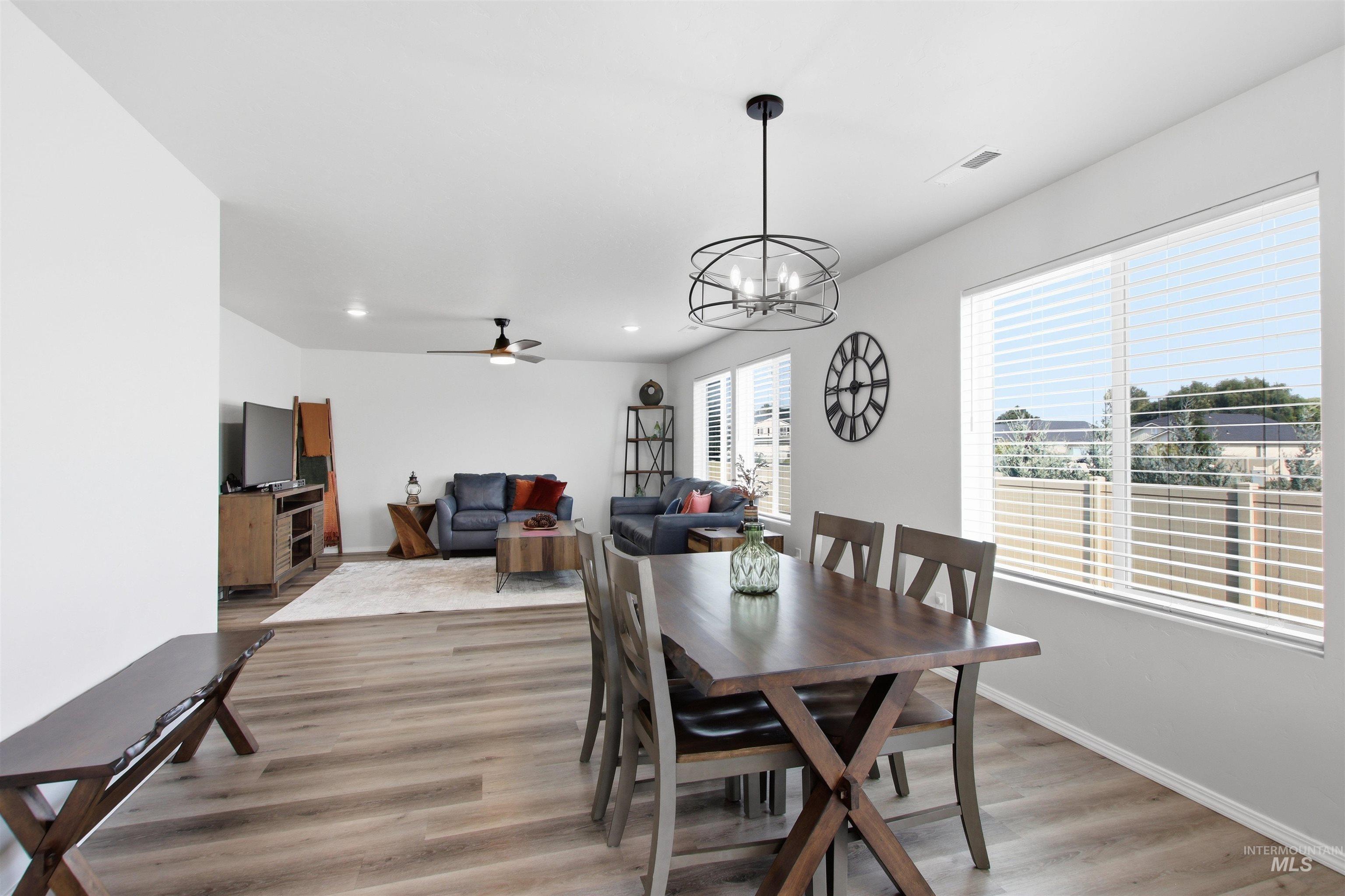 12352 Nantes Ct, Caldwell, Idaho 83607, 4 Bedrooms, 2.5 Bathrooms, Residential For Sale, Price $424,700, 98997239
