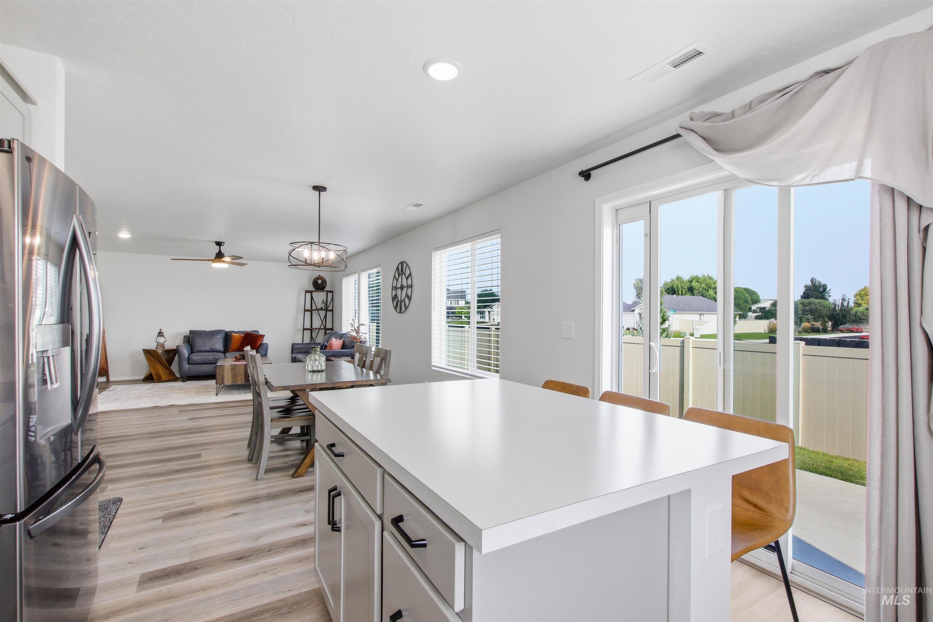 12352 Nantes Ct, Caldwell, Idaho 83607, 4 Bedrooms, 2.5 Bathrooms, Residential For Sale, Price $424,700, 98997239