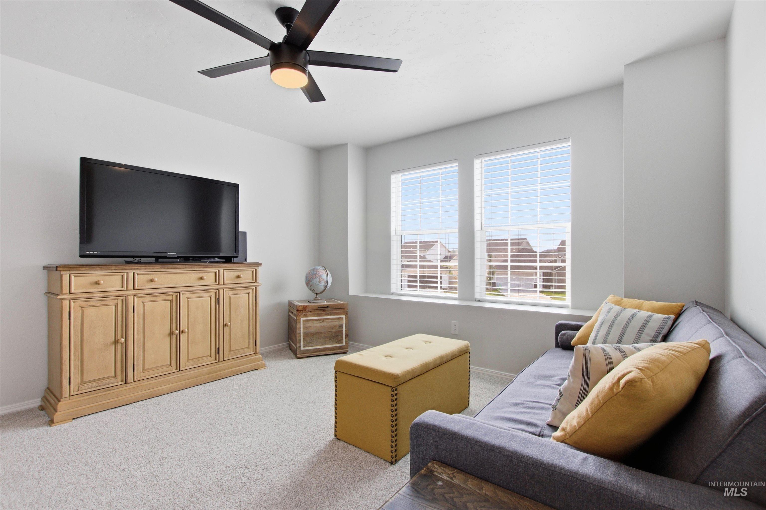 12352 Nantes Ct, Caldwell, Idaho 83607, 4 Bedrooms, 2.5 Bathrooms, Residential For Sale, Price $424,700, 98997239