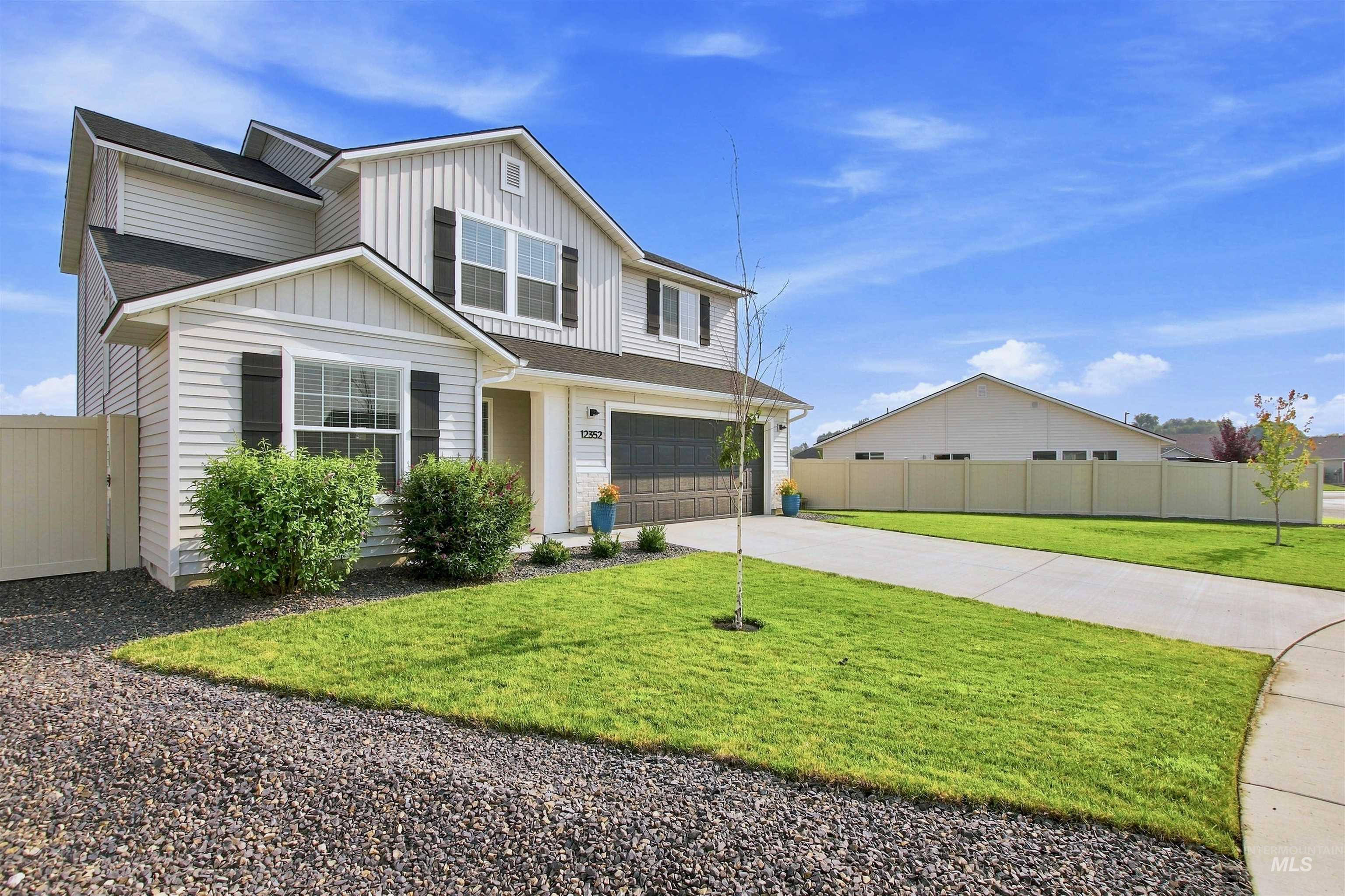 12352 Nantes Ct, Caldwell, Idaho 83607, 4 Bedrooms, 2.5 Bathrooms, Residential For Sale, Price $424,700, 98997239