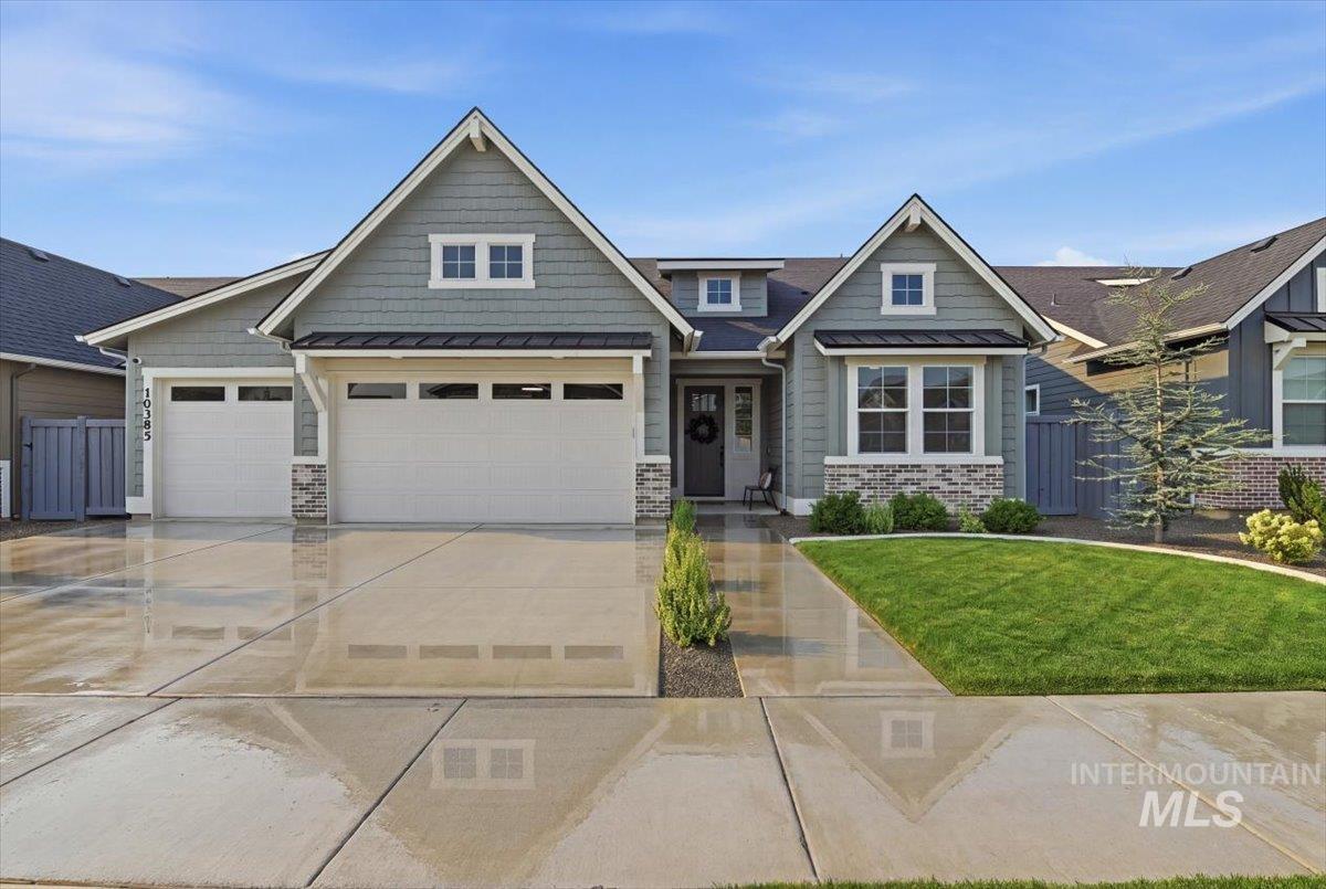 10385 Loneleaf Drive, Nampa, Idaho 83687, 3 Bedrooms, 2 Bathrooms, Residential For Sale, Price $539,900,MLS 98997240