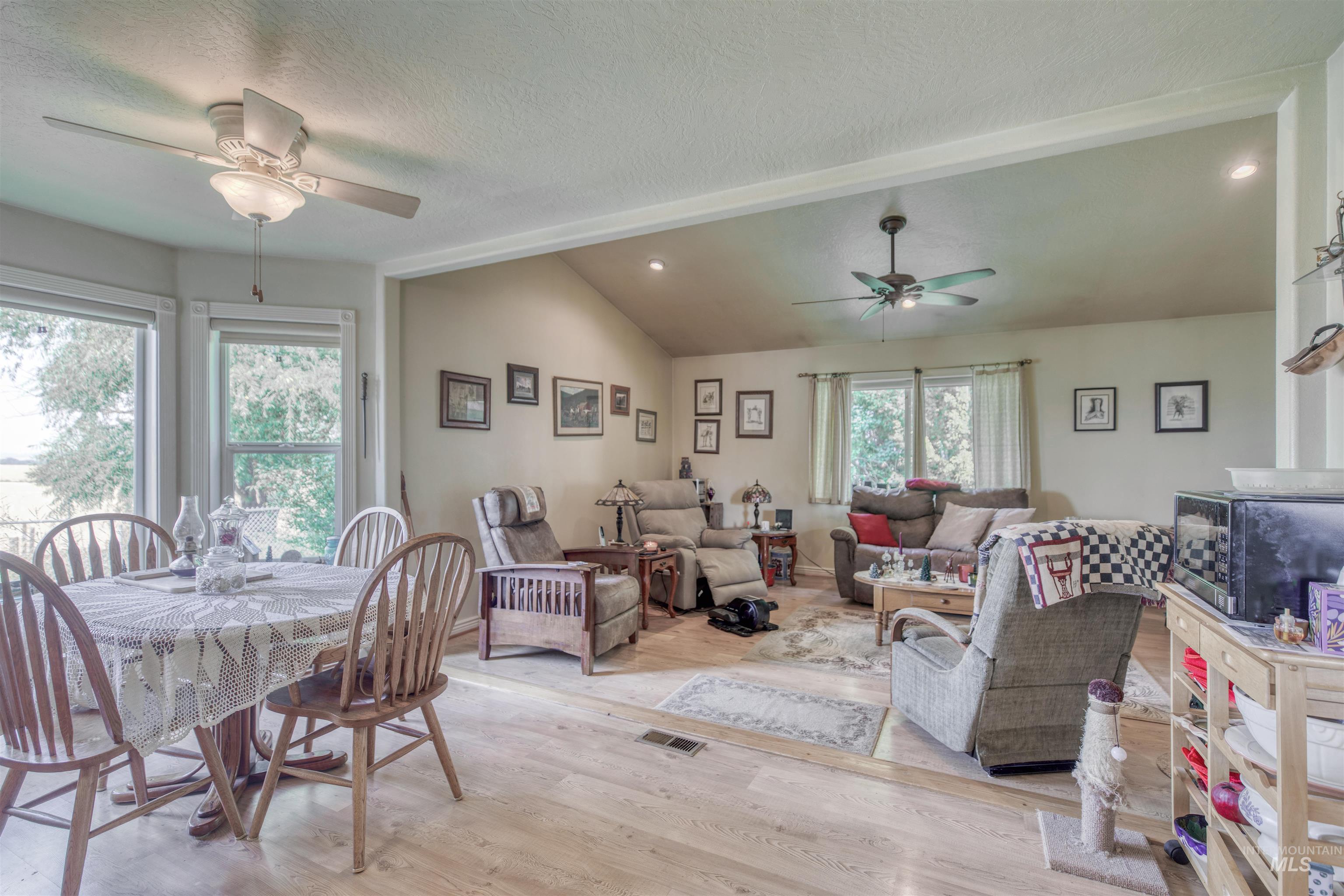 3295 Center Ave, Payette, Idaho 83661, 3 Bedrooms, 2 Bathrooms, Residential For Sale, Price $624,900,MLS 98997241