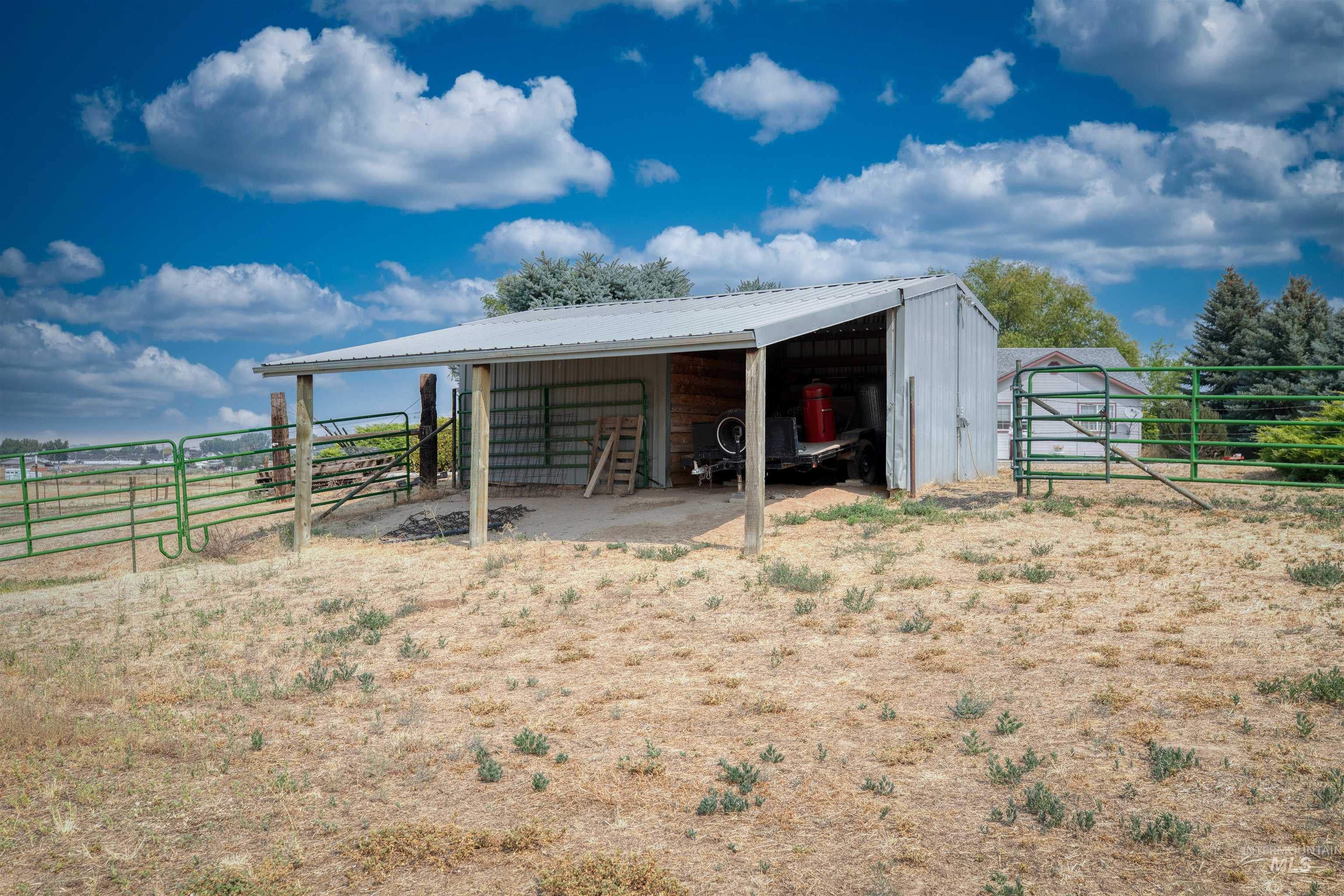 3295 Center Ave, Payette, Idaho 83661, 3 Bedrooms, 2 Bathrooms, Residential For Sale, Price $624,900,MLS 98997241