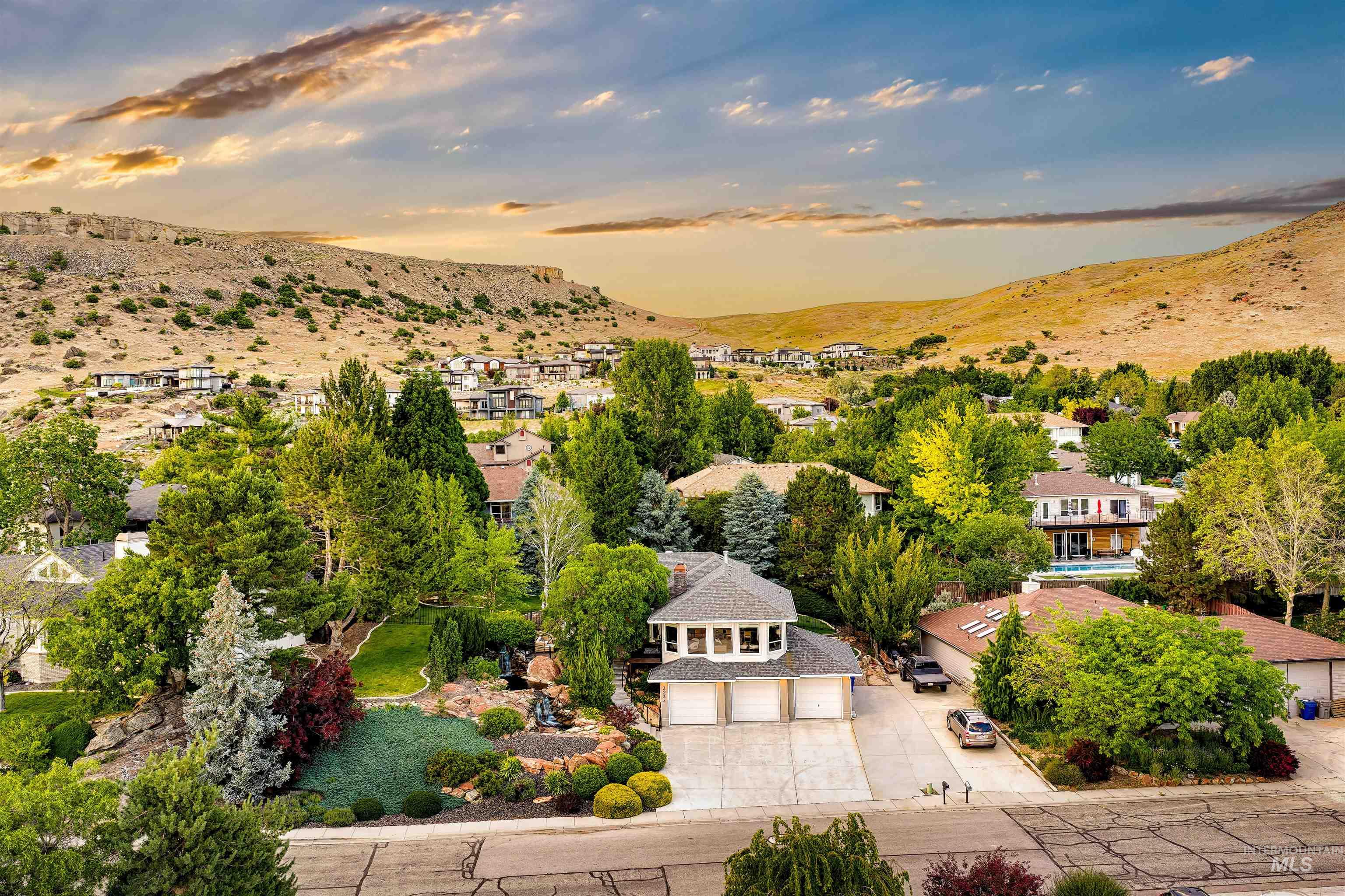 3244 E Boulder Heights Drive, Boise, Idaho 83712, 3 Bedrooms, 2 Bathrooms, Residential For Sale, Price $1,025,000, 98997242