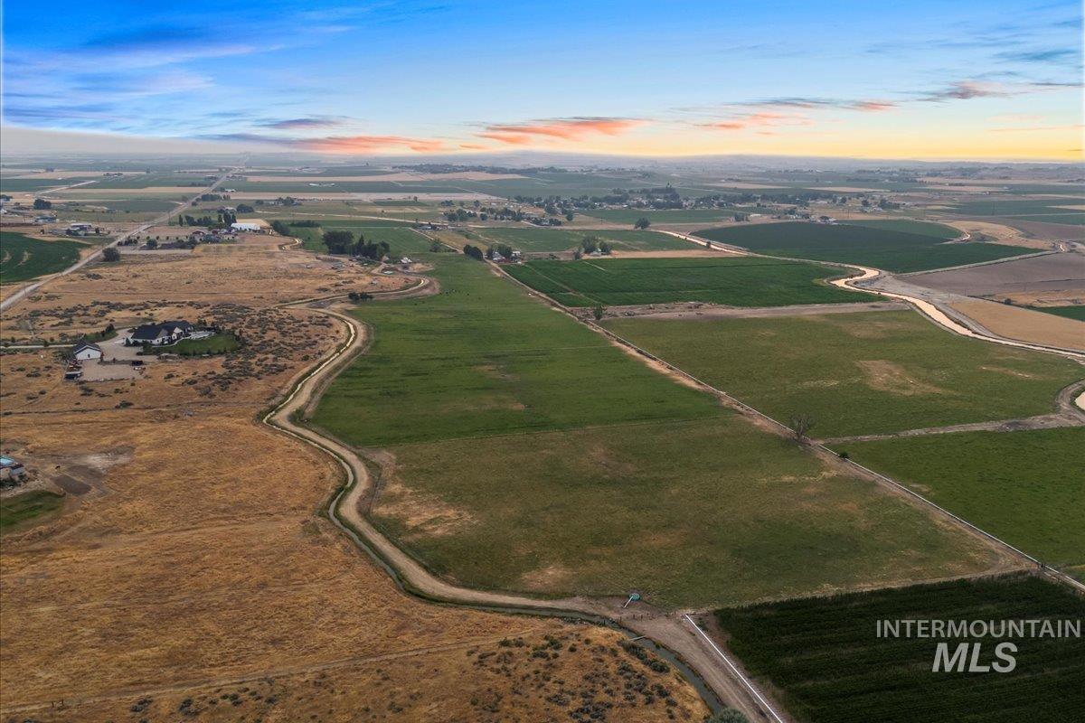 6712 Stage Coach Rd, Nampa, Idaho 83686, 4 Bedrooms, 2 Bathrooms, Farm & Ranch For Sale, Price $1,675,000,MLS 98997243