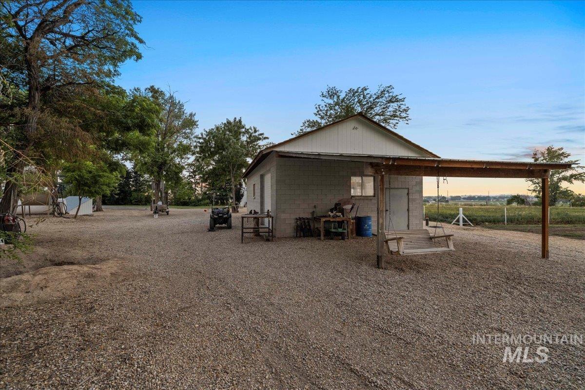6712 Stage Coach Rd, Nampa, Idaho 83686, 4 Bedrooms, 2 Bathrooms, Farm & Ranch For Sale, Price $1,675,000,MLS 98997243
