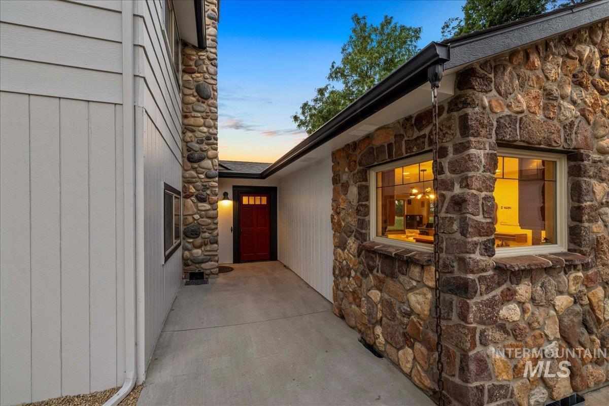 6712 Stage Coach Rd, Nampa, Idaho 83686, 4 Bedrooms, 2 Bathrooms, Farm & Ranch For Sale, Price $1,675,000,MLS 98997243