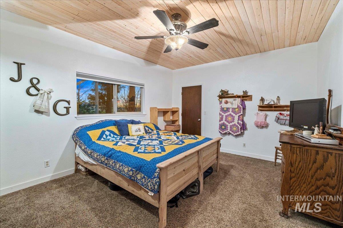 6712 Stage Coach Rd, Nampa, Idaho 83686, 4 Bedrooms, 2 Bathrooms, Farm & Ranch For Sale, Price $1,675,000,MLS 98997243
