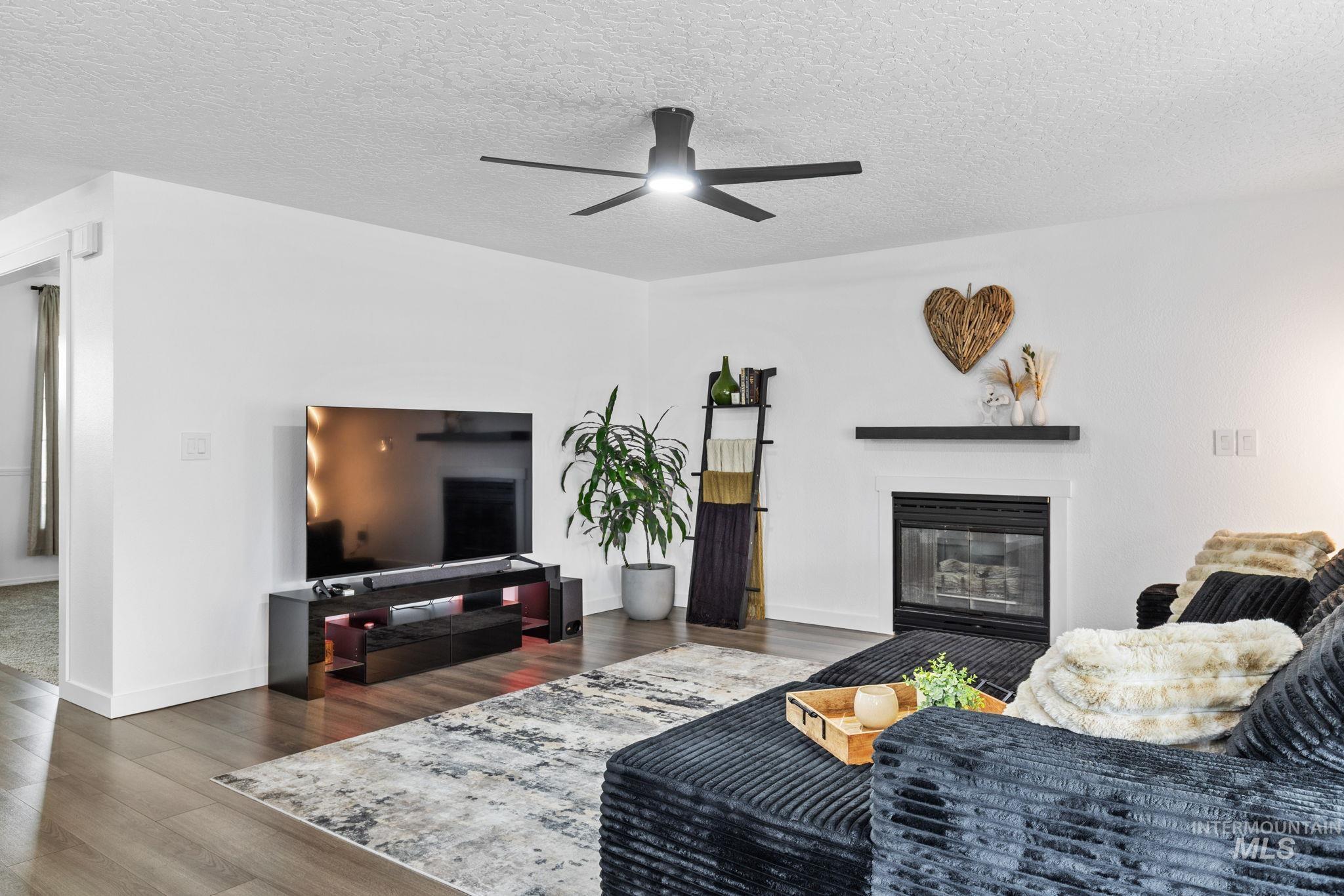 628 Norwood, Nampa, Idaho 83651, 3 Bedrooms, 2.5 Bathrooms, Residential For Sale, Price $560,000, 98997244